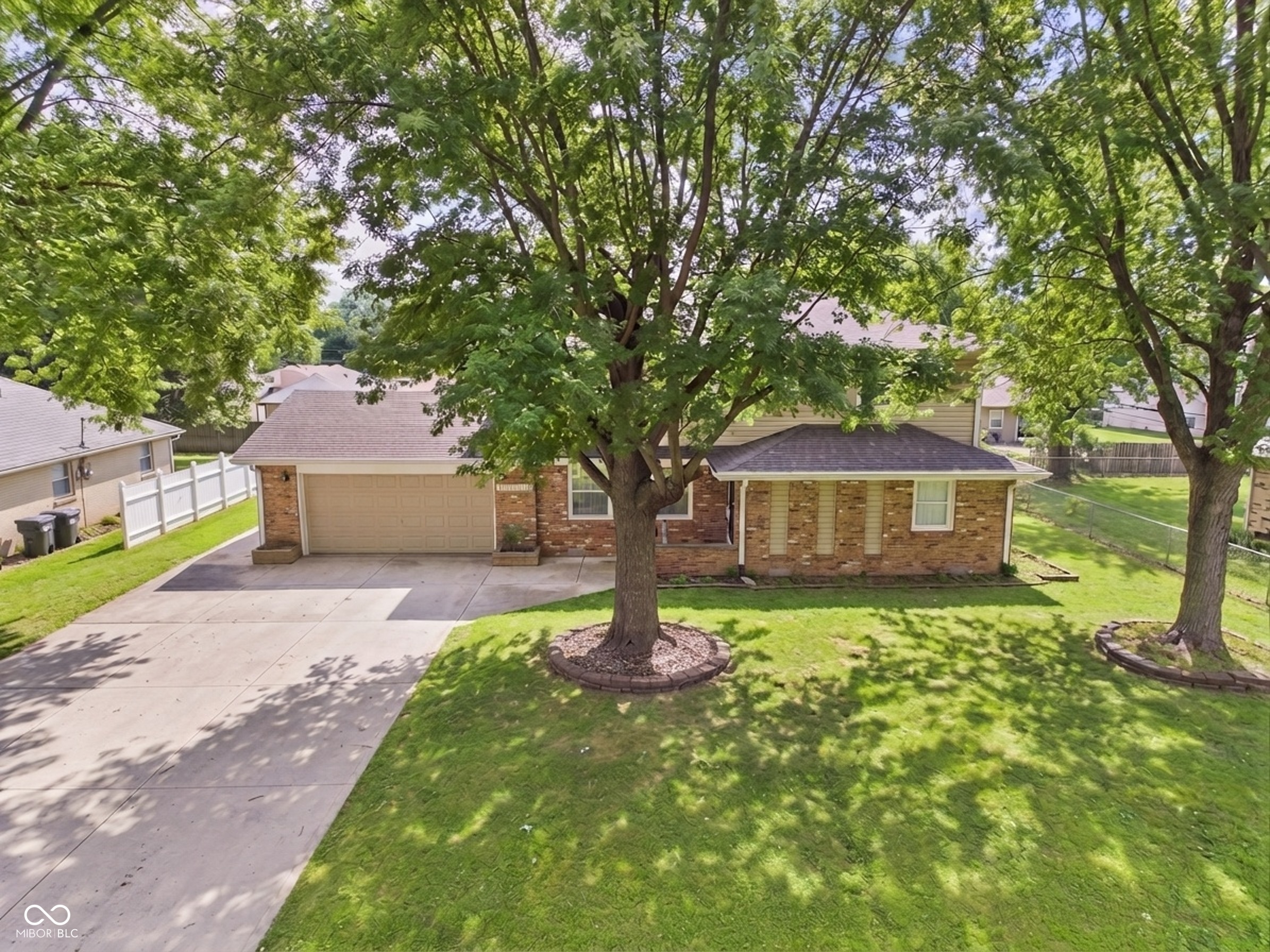 1st image of 4412 Alhambra Dr, Anderson, IN 46013 | MLS# 22118038