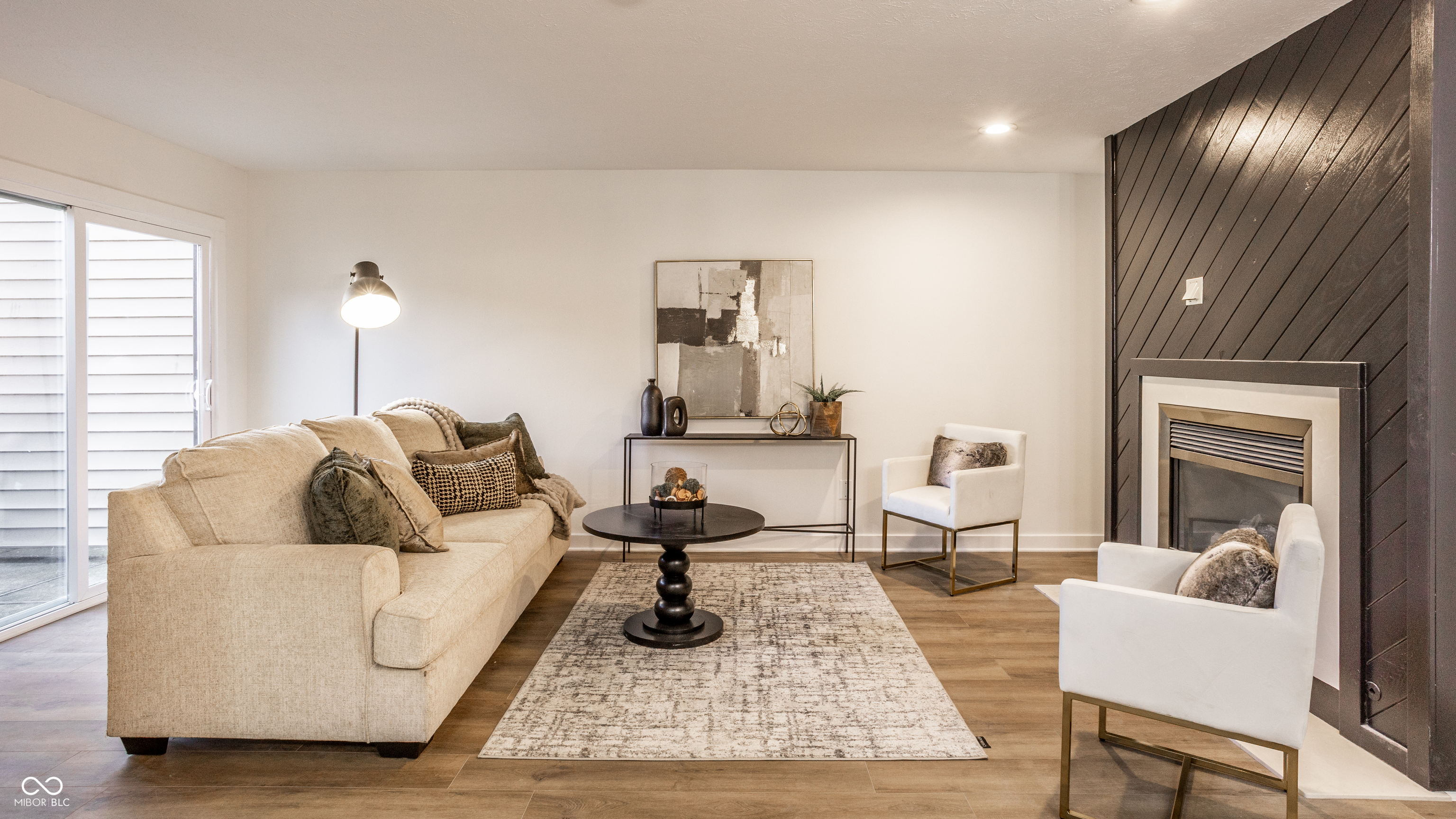 3rd image of 9617 Highgate Cir N, Indianapolis, IN 46250 | MLS# 22118119