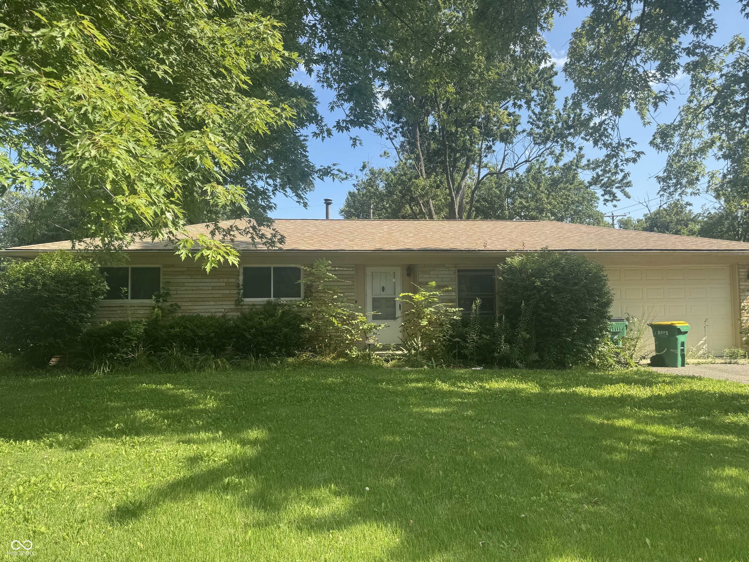 1st image of 340 E Hoover St, Westfield, IN 46074 | MLS# 22118145