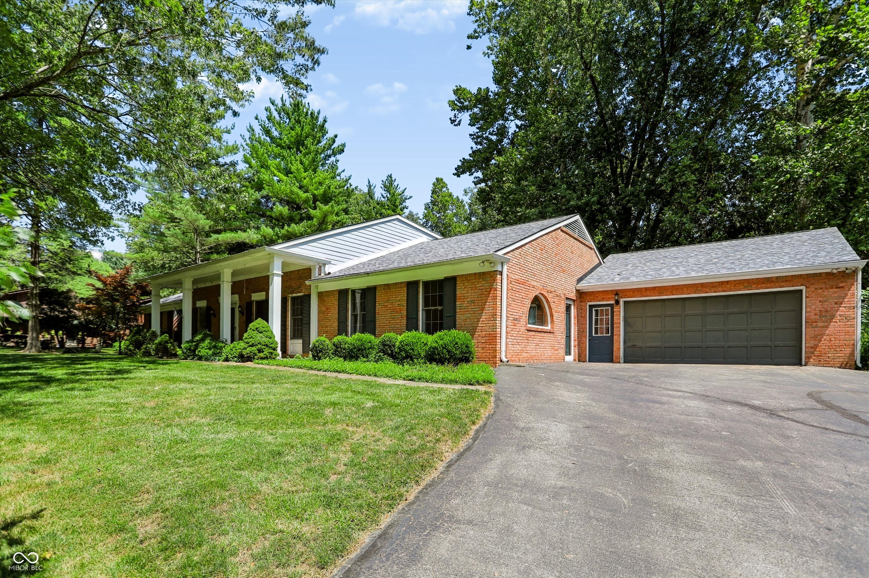 2nd image of 361 S Sussex Pl, Columbus, IN 47201 | MLS# 22118215
