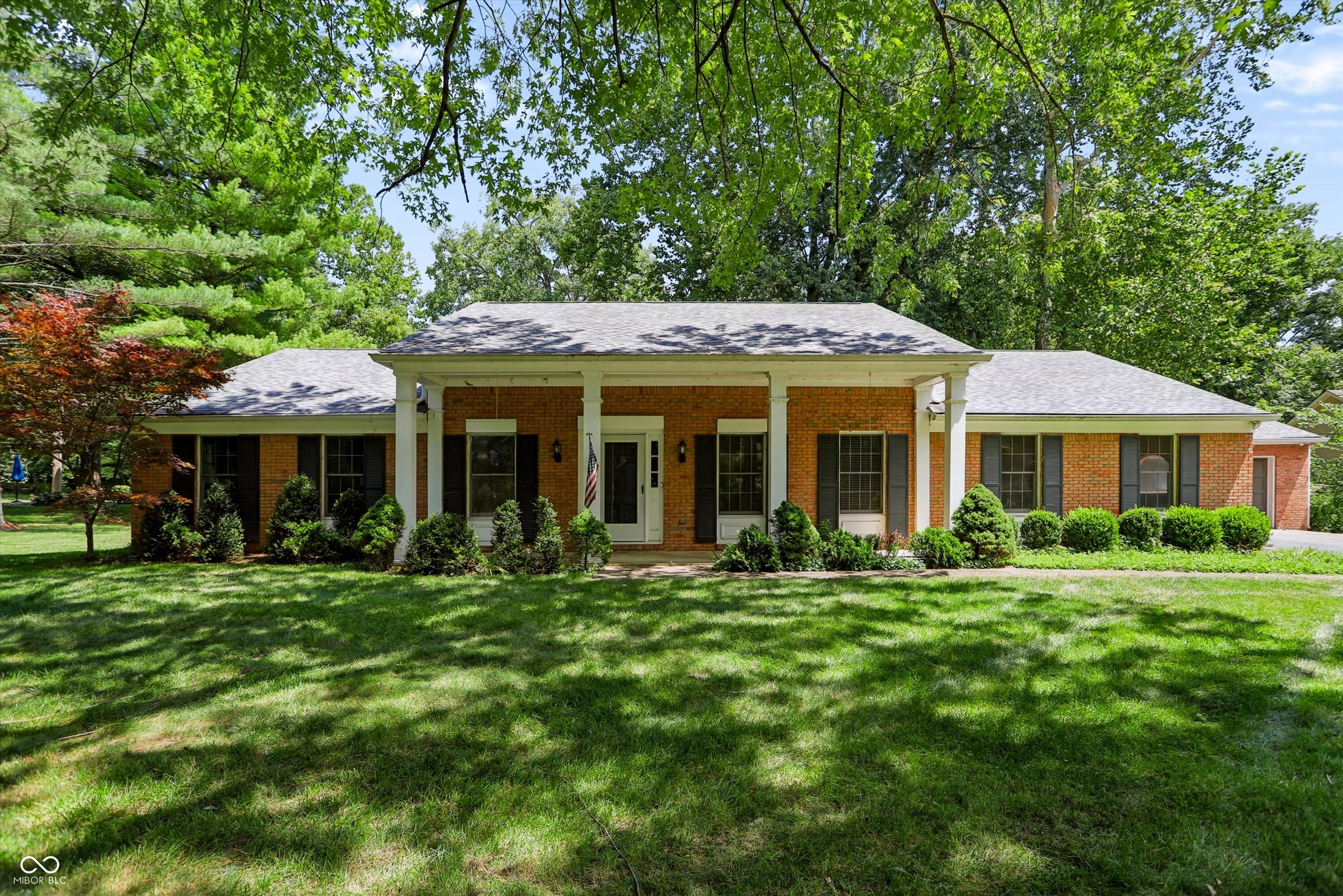 1st image of 361 S Sussex Pl, Columbus, IN 47201 | MLS# 22118215