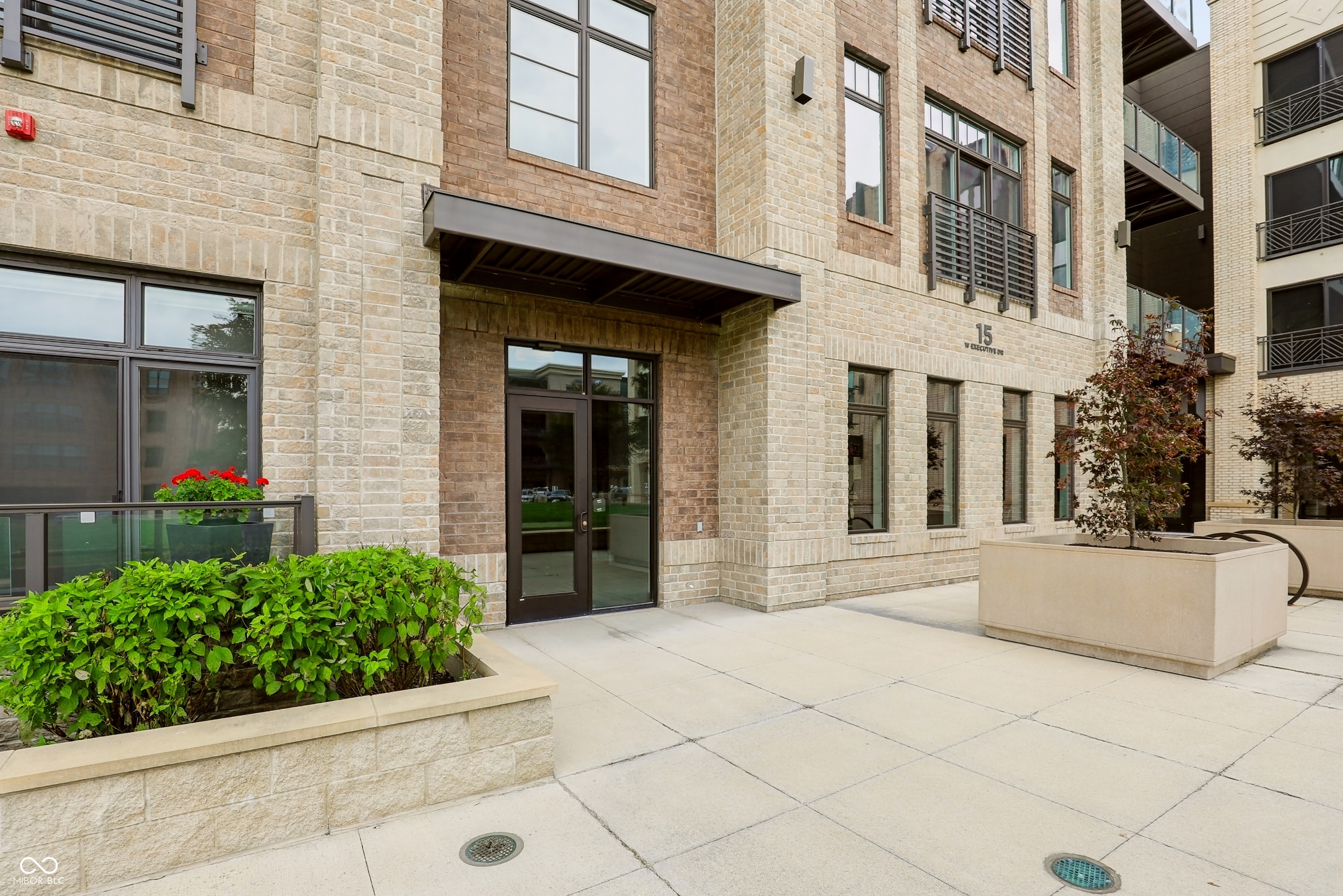 2nd image of 15 W Executive Dr #206, Carmel, IN 46032 | MLS# 22118358