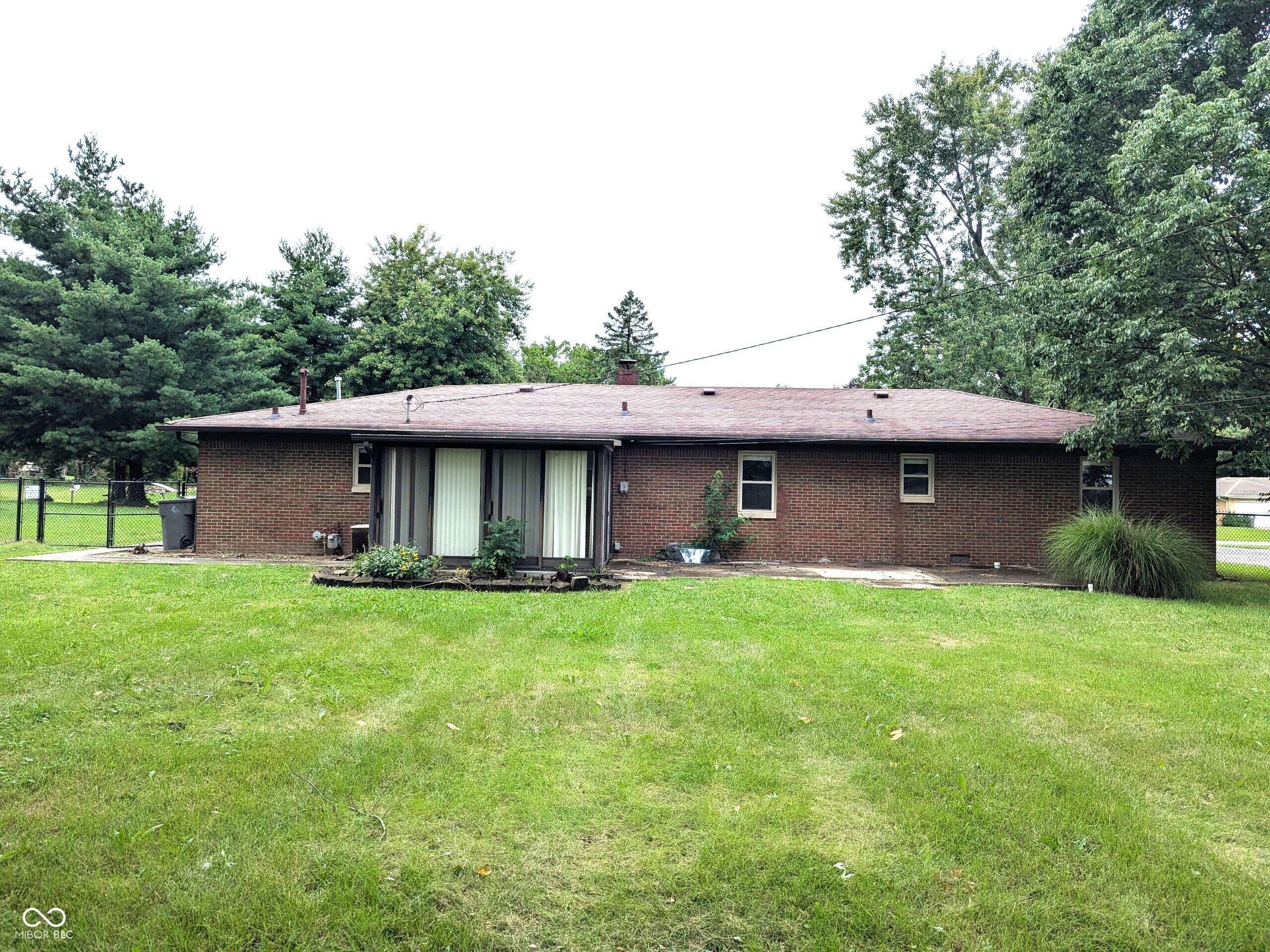 3rd image of 4435 Chatham Pl, Indianapolis, IN 46226 | MLS# 22118419
