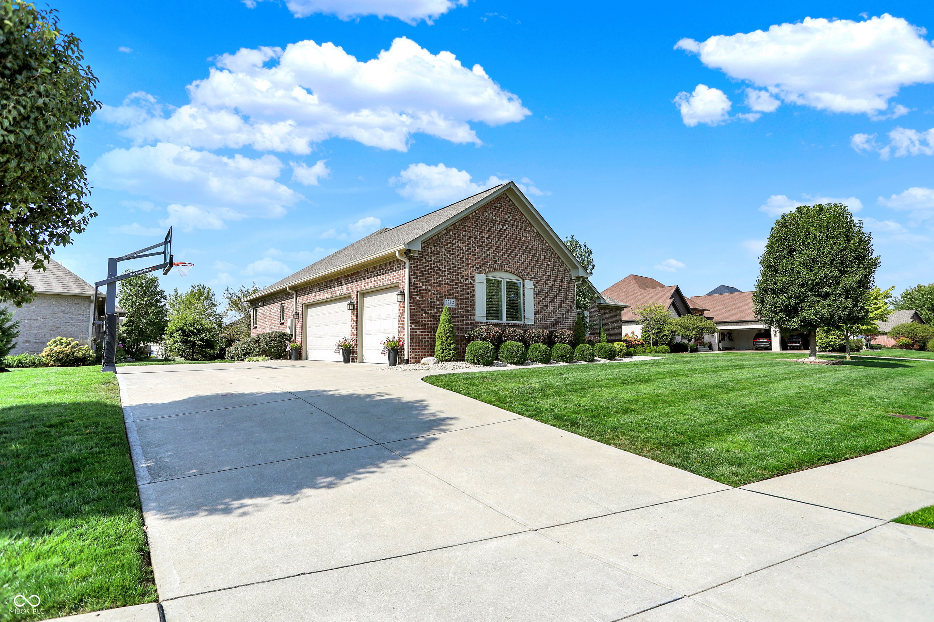 5th image of 1782 Calvert Farms Dr, Greenwood, IN 46143 | MLS# 22118427
