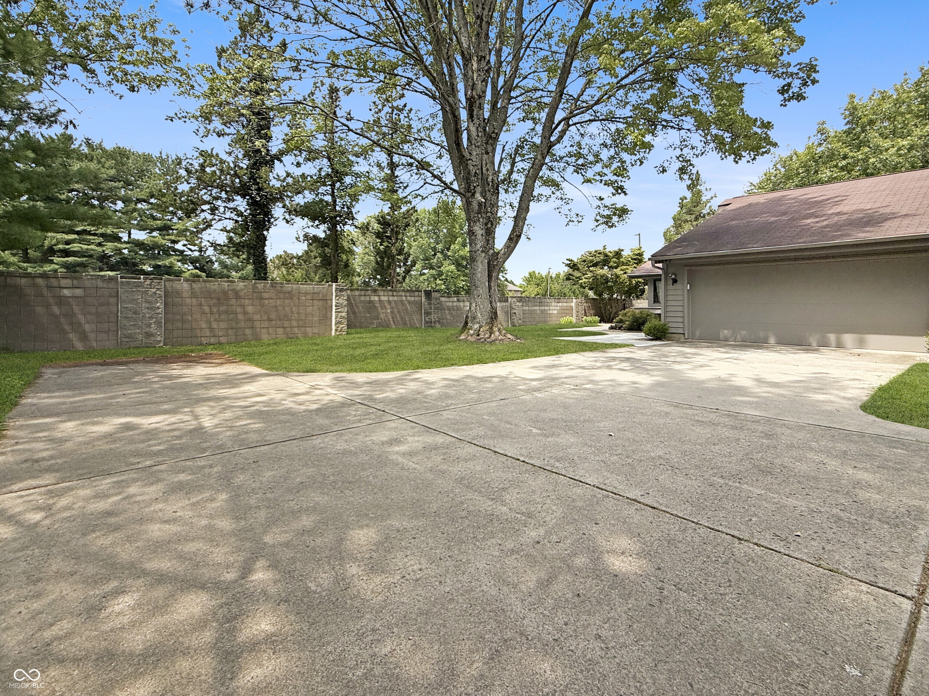 32nd image of 4692 Carya Sq, Columbus, IN 47201 | MLS# 22118485