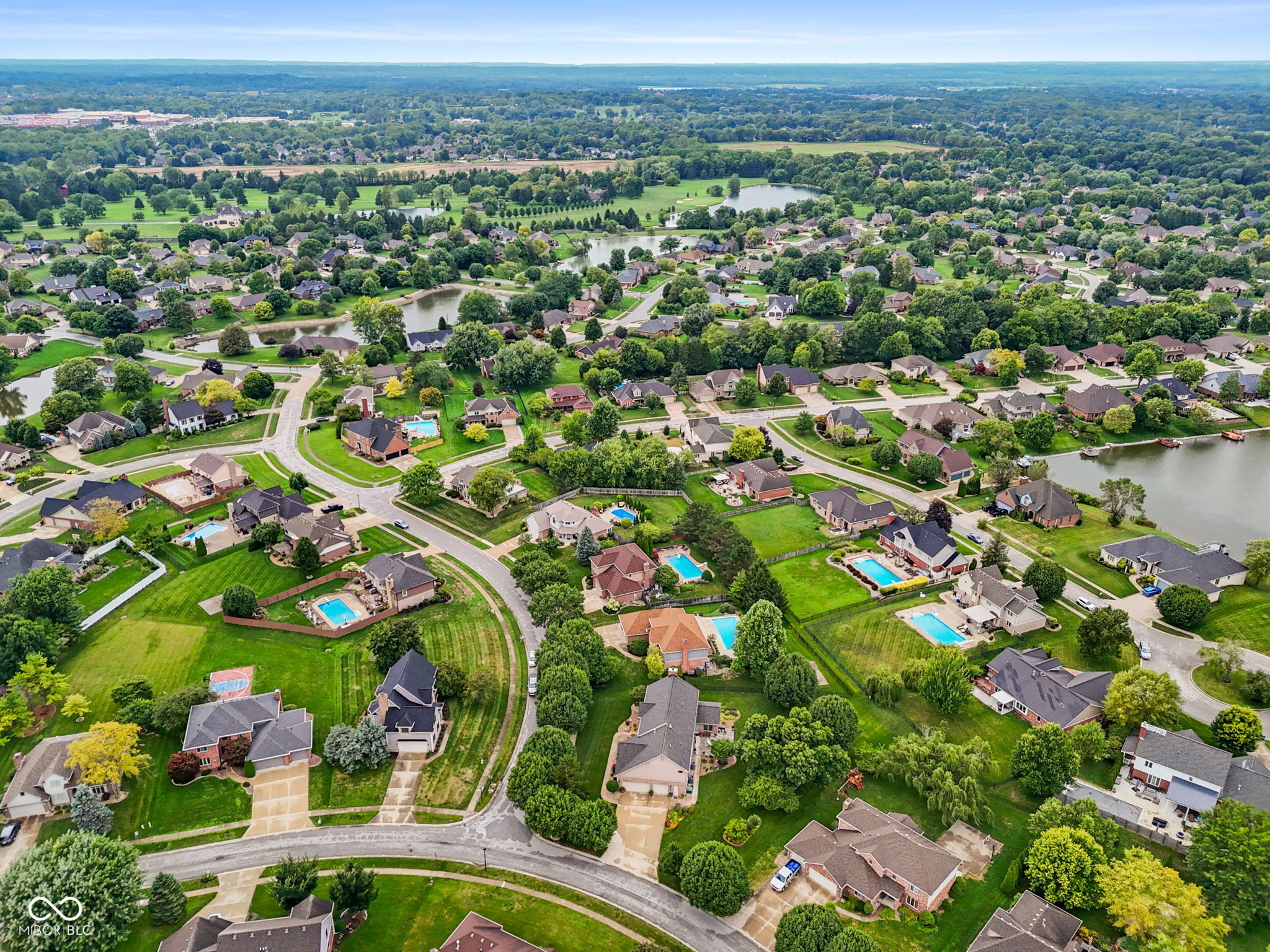 39th image of 3622 Fountain View Dr, Greenwood, IN 46143 | MLS# 22118554