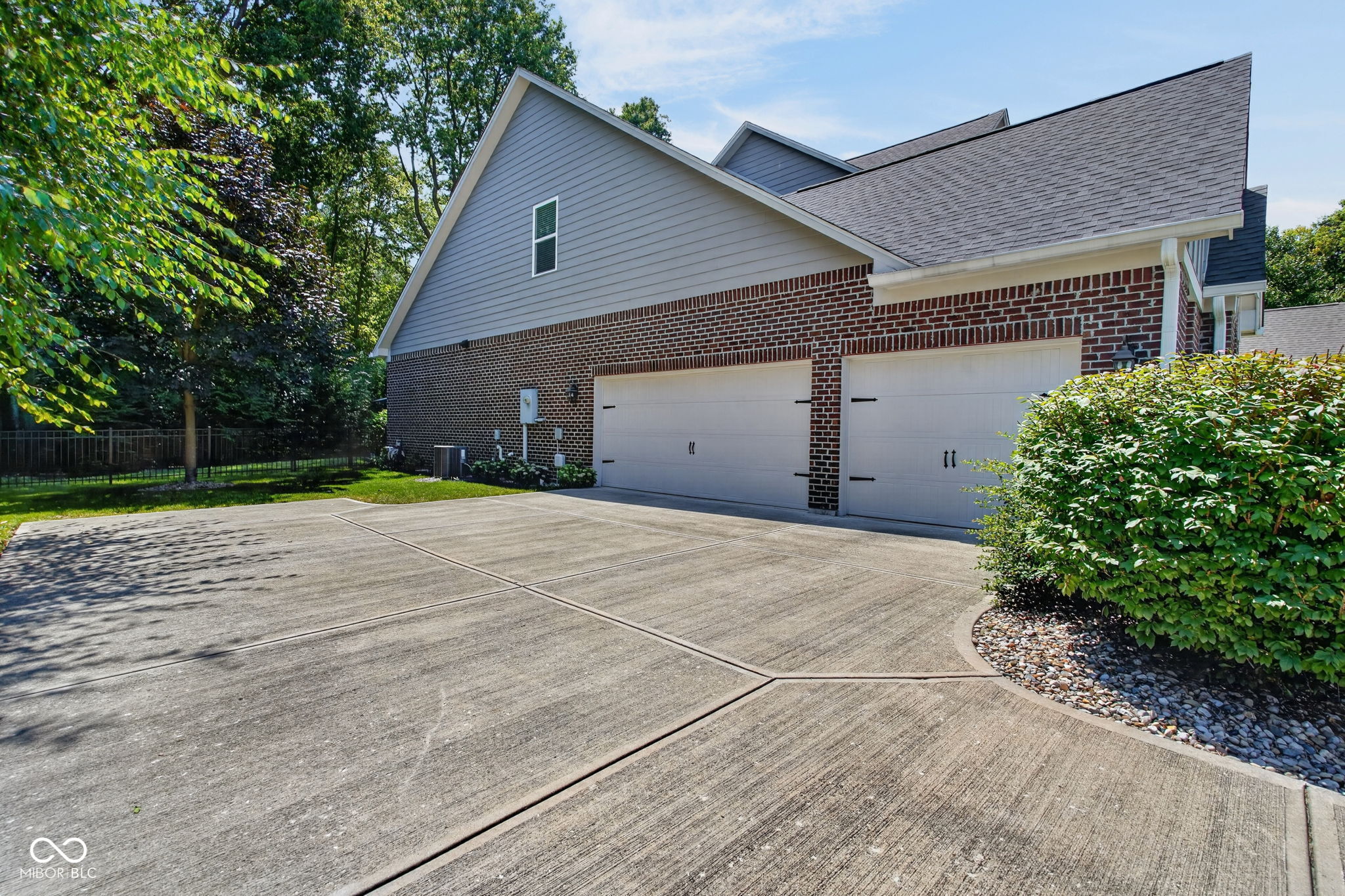 42nd image of 3927 Harrison Crossing Ln, Greenwood, IN 46142 | MLS# 22118647