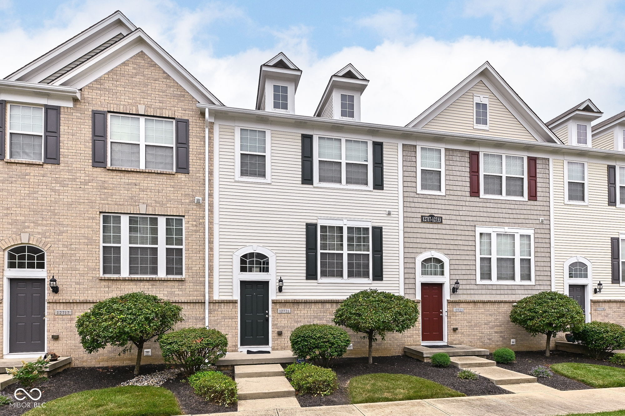 1st image of 12721 Tamworth Dr, Fishers, IN 46037 | MLS# 22118945