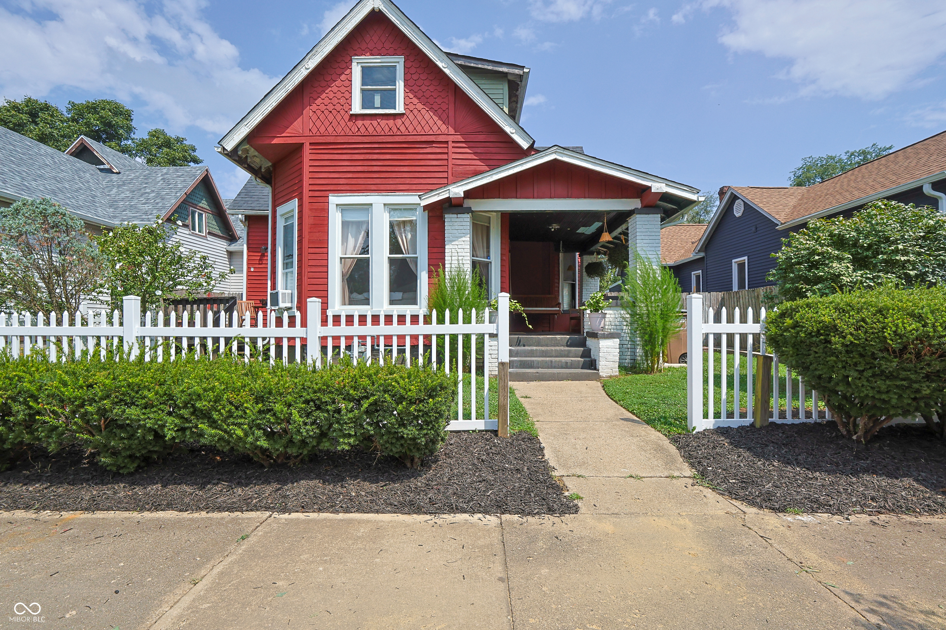 1st image of 1439 Pearl St, Columbus, IN 47201 | MLS# 22119061