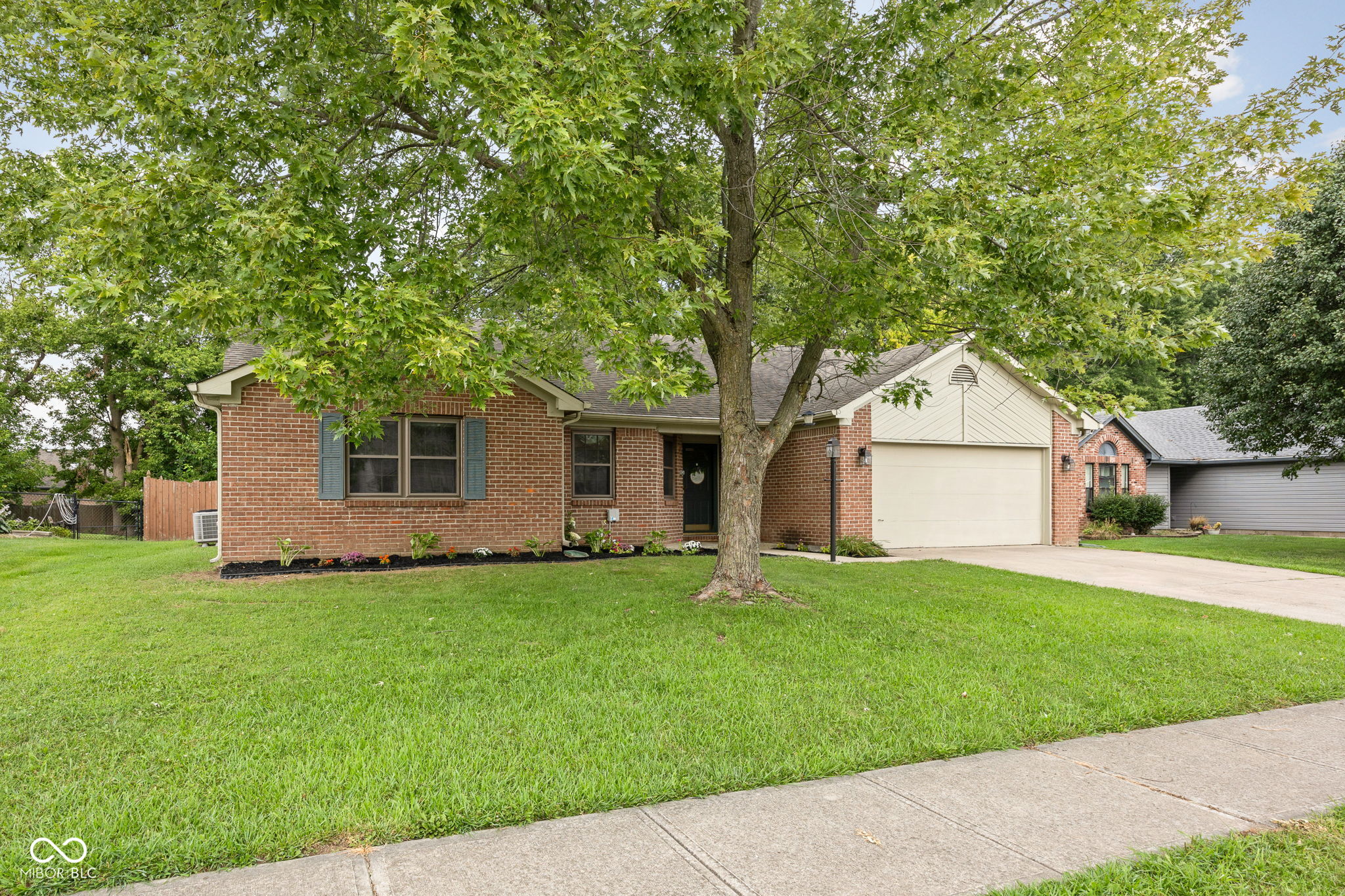 4th image of 854 Ellington Cir, Greenwood, IN 46143 | MLS# 22119218