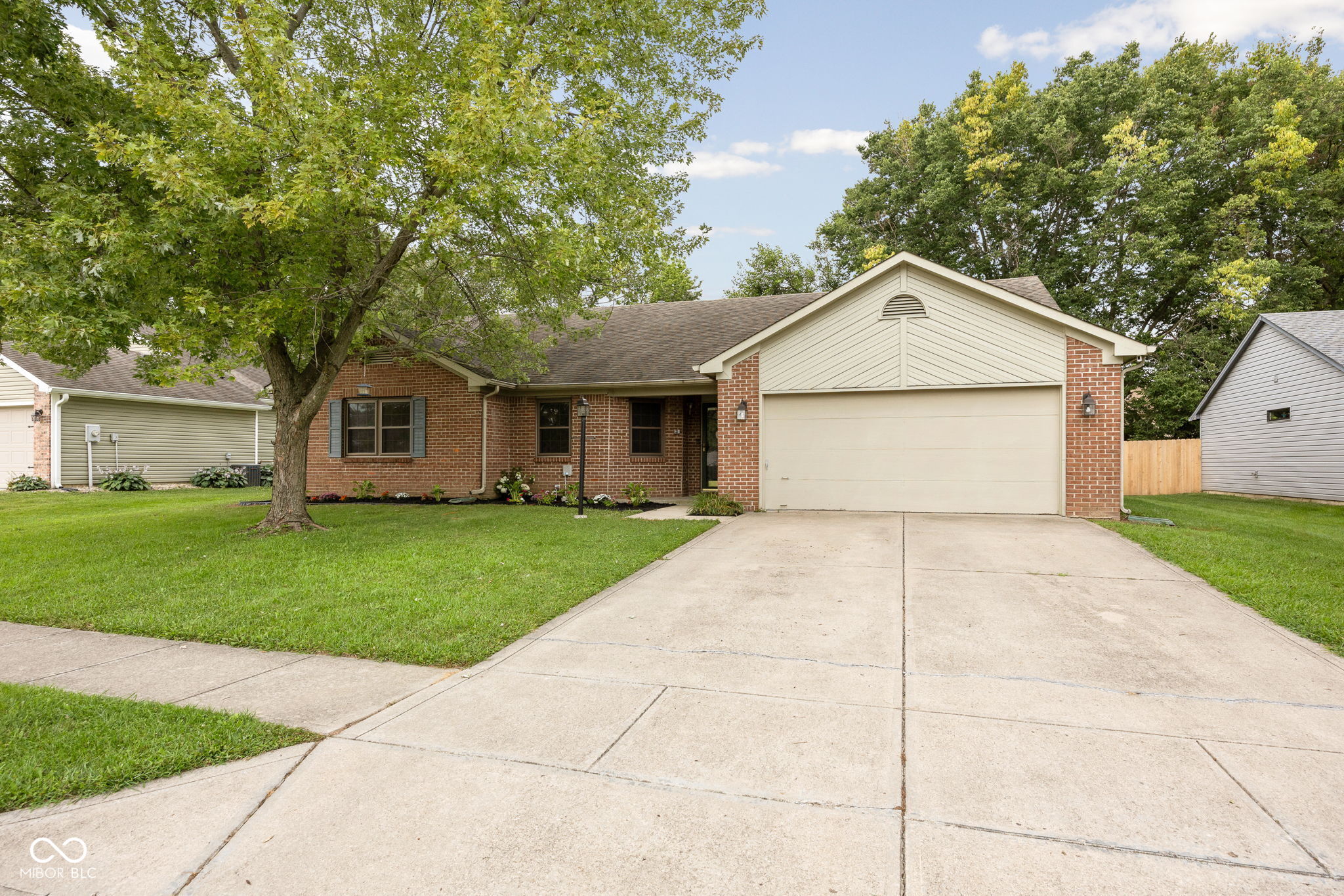 3rd image of 854 Ellington Cir, Greenwood, IN 46143 | MLS# 22119218