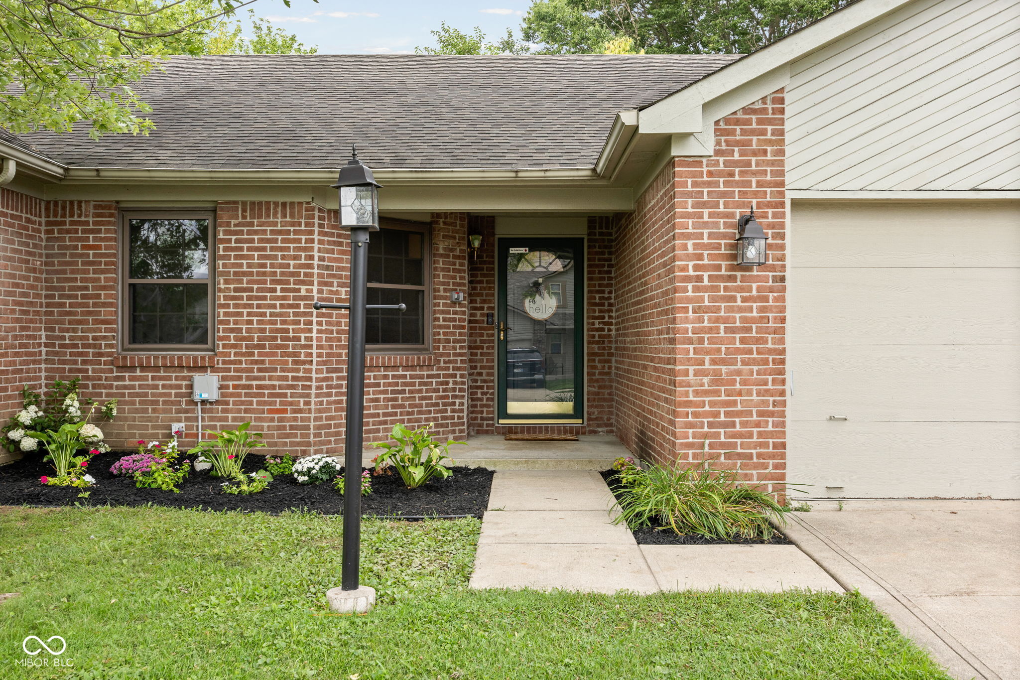 5th image of 854 Ellington Cir, Greenwood, IN 46143 | MLS# 22119218