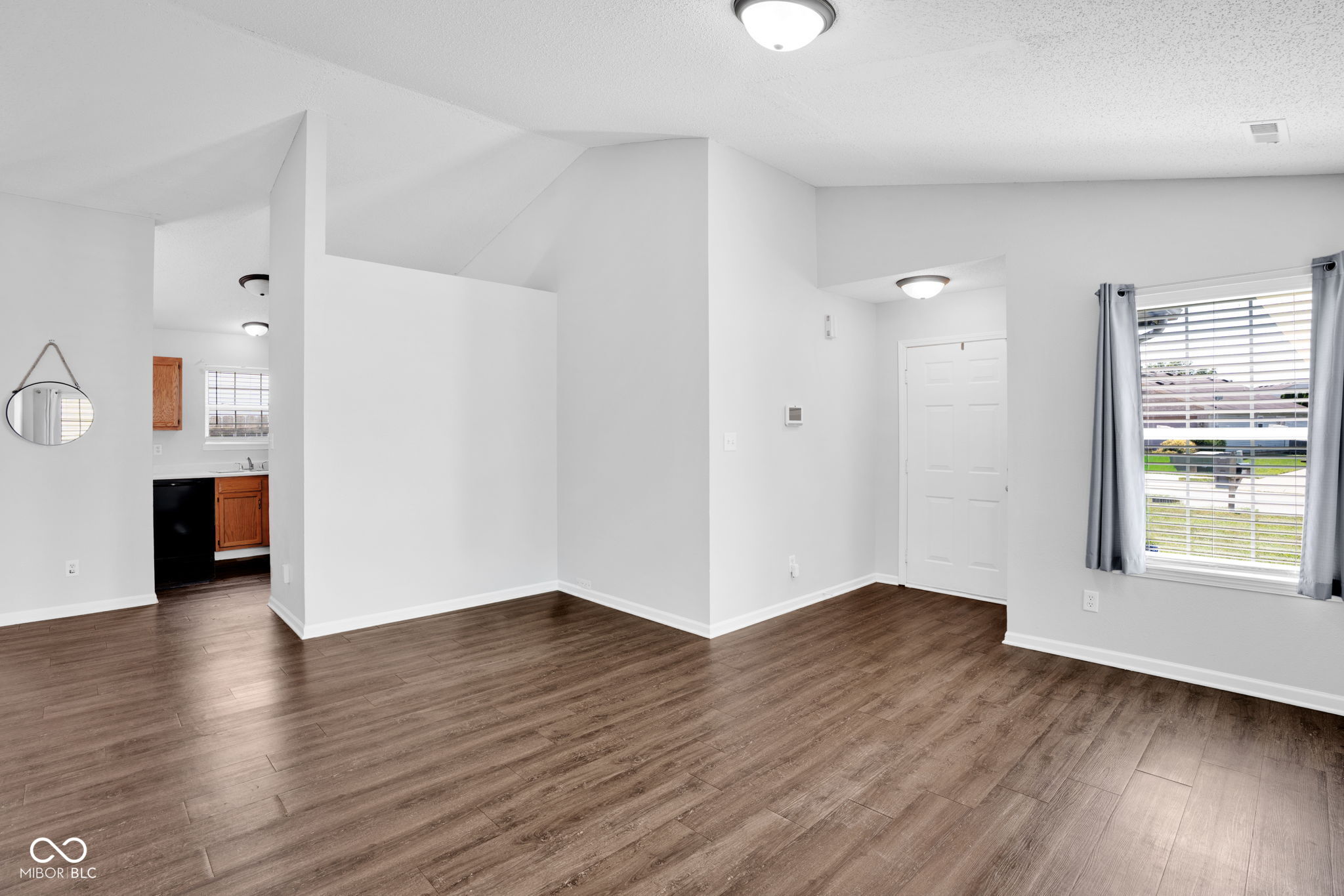 5th image of 5118 Sandy Forge Dr, Indianapolis, IN 46221 | MLS# 22119270