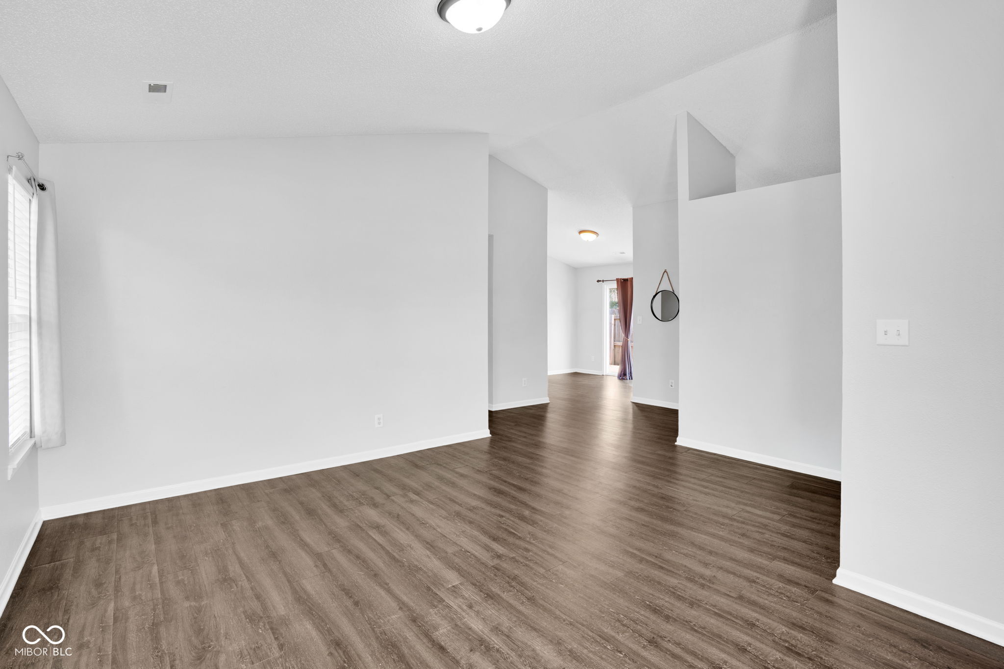 4th image of 5118 Sandy Forge Dr, Indianapolis, IN 46221 | MLS# 22119270