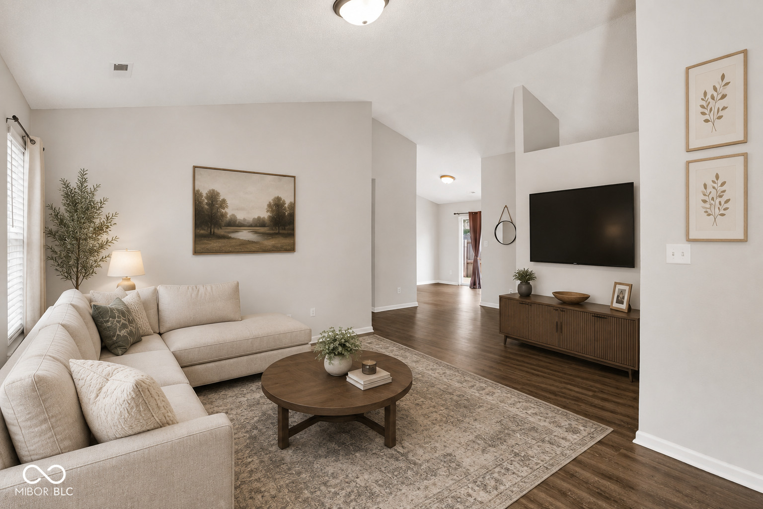 3rd image of 5118 Sandy Forge Dr, Indianapolis, IN 46221 | MLS# 22119270