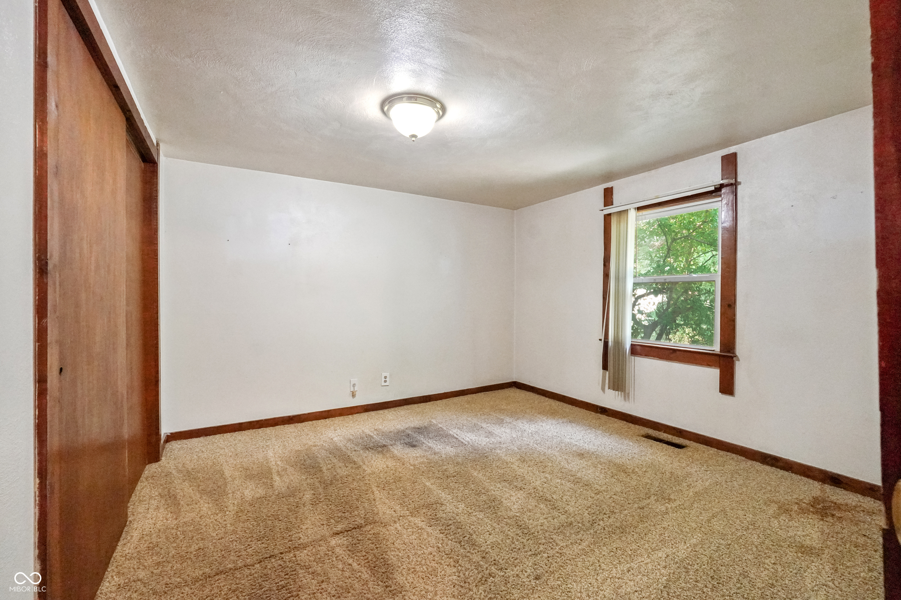 4th image of 305 E Walnut St, Frankton, IN 46044 | MLS# 22119514