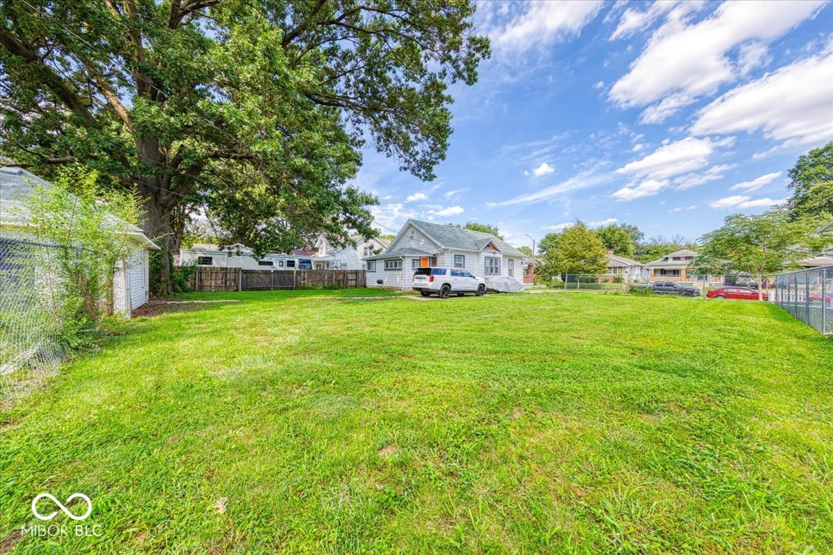 28th image of 702 N Gladstone Ave, Indianapolis, IN 46201 | MLS# 22119678