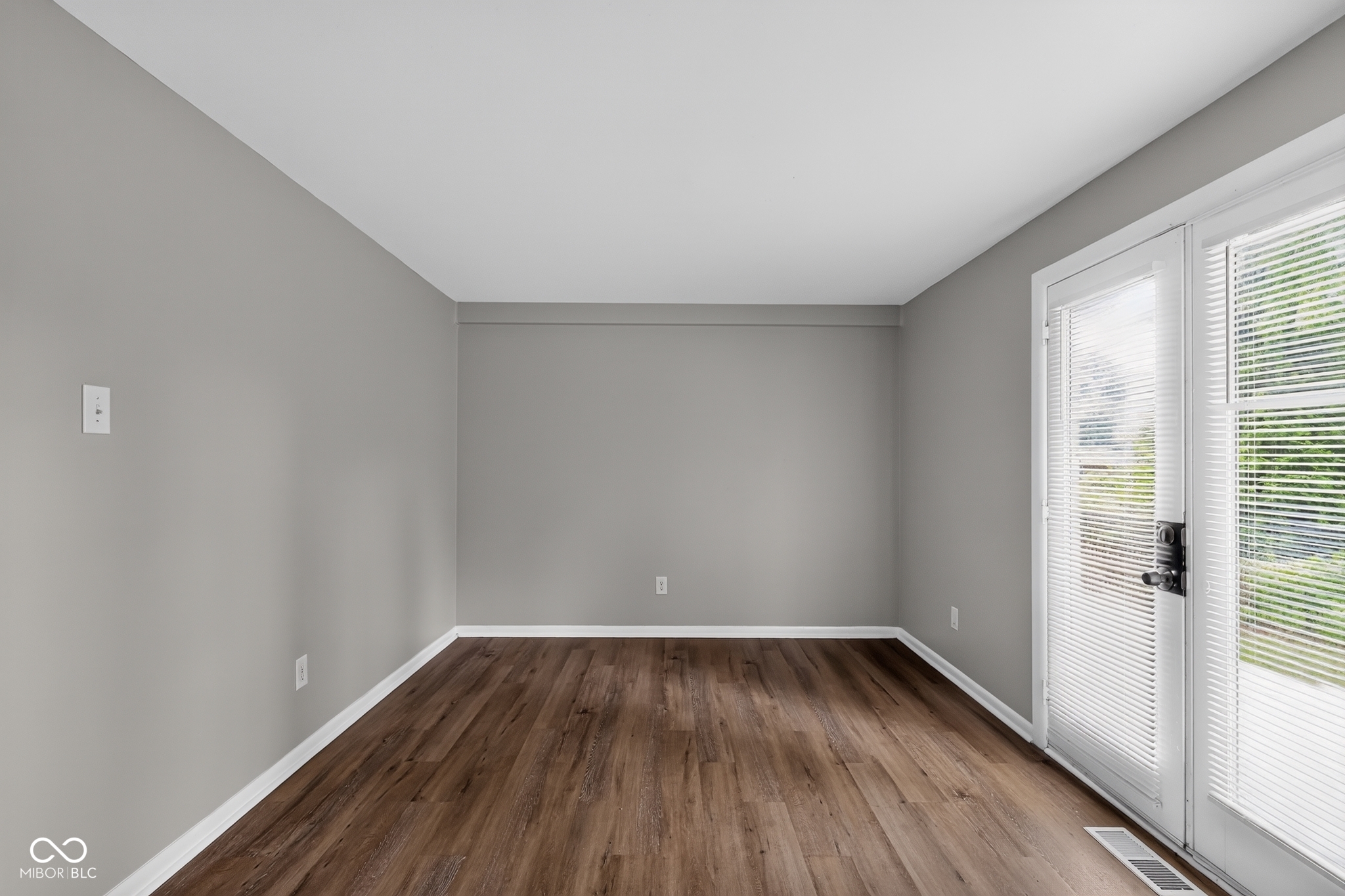 5th image of 1934 Schwier Ct, Indianapolis, IN 46229 | MLS# 22119702