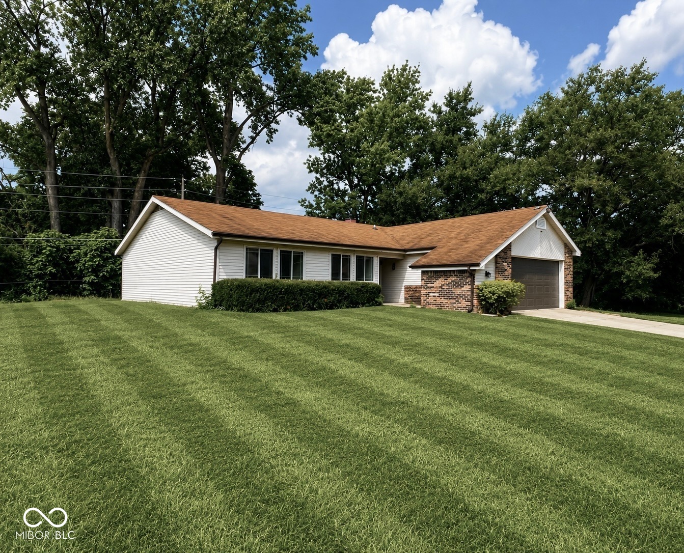 3rd image of 5928 Dollar Hide South Rd, Indianapolis, IN 46221 | MLS# 22119712