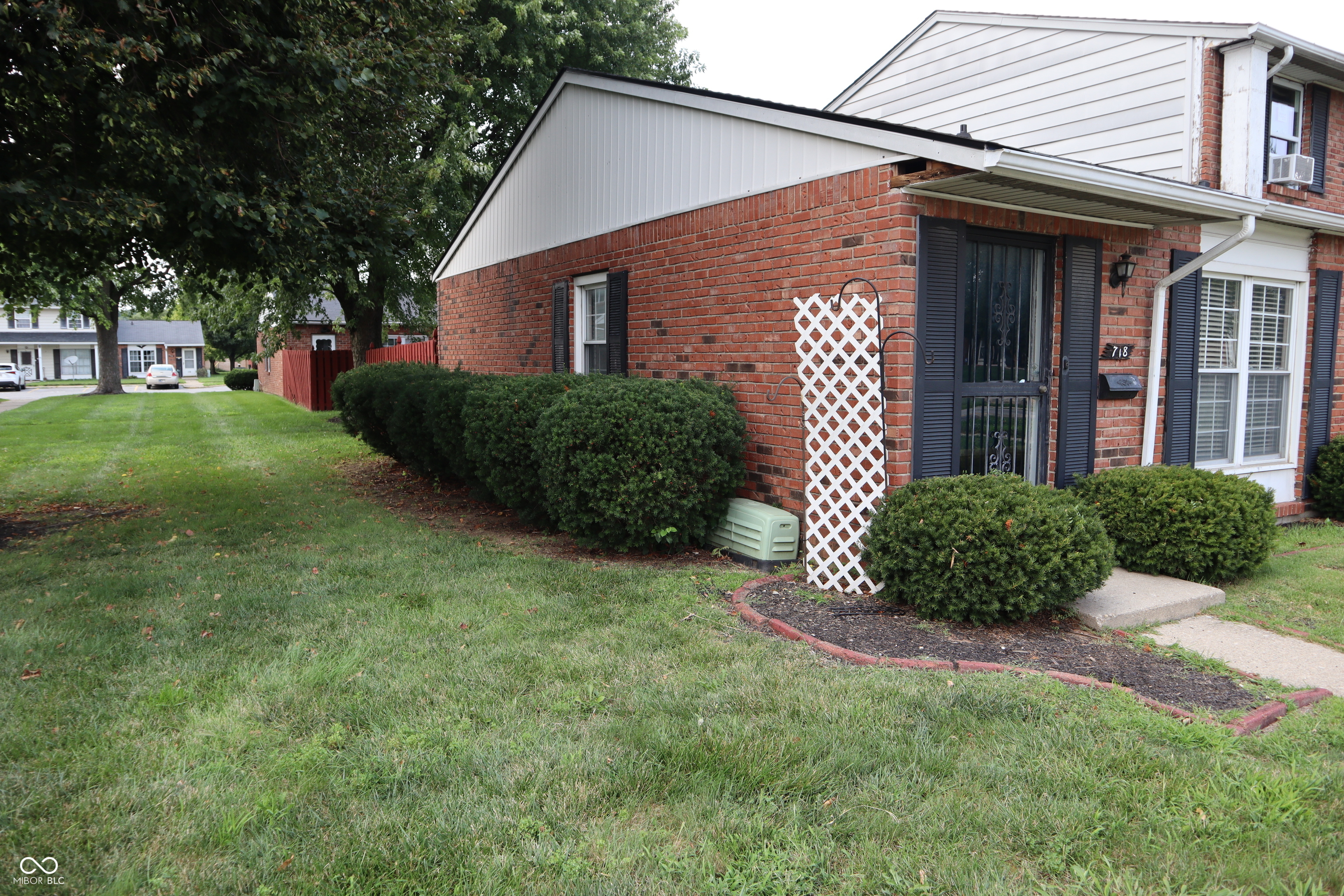 2nd image of 718 Ferndale Ct, Indianapolis, IN 46227 | MLS# 22119741