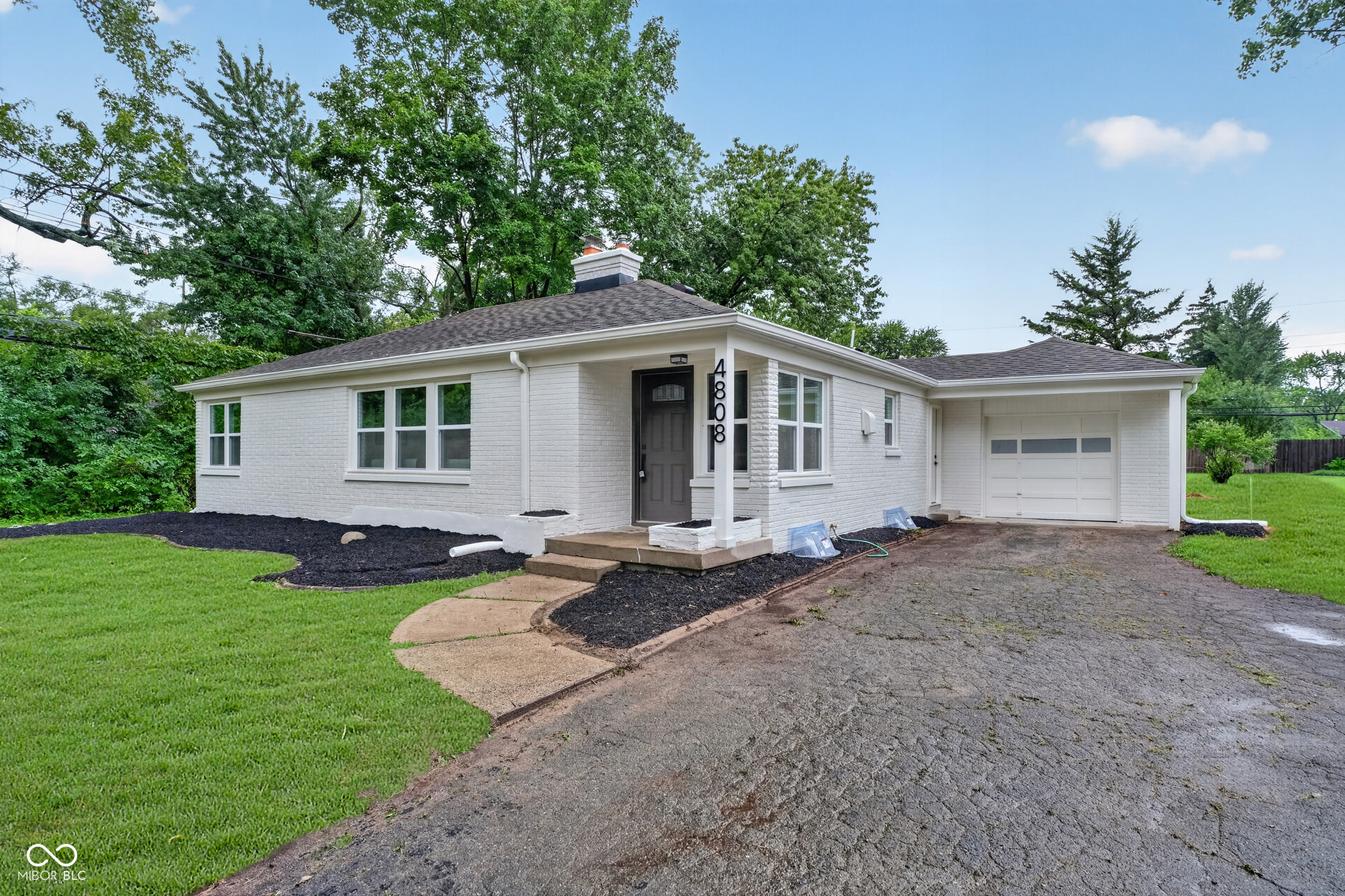 2nd image of 4808 E 71st St, Indianapolis, IN 46220 | MLS# 22119777