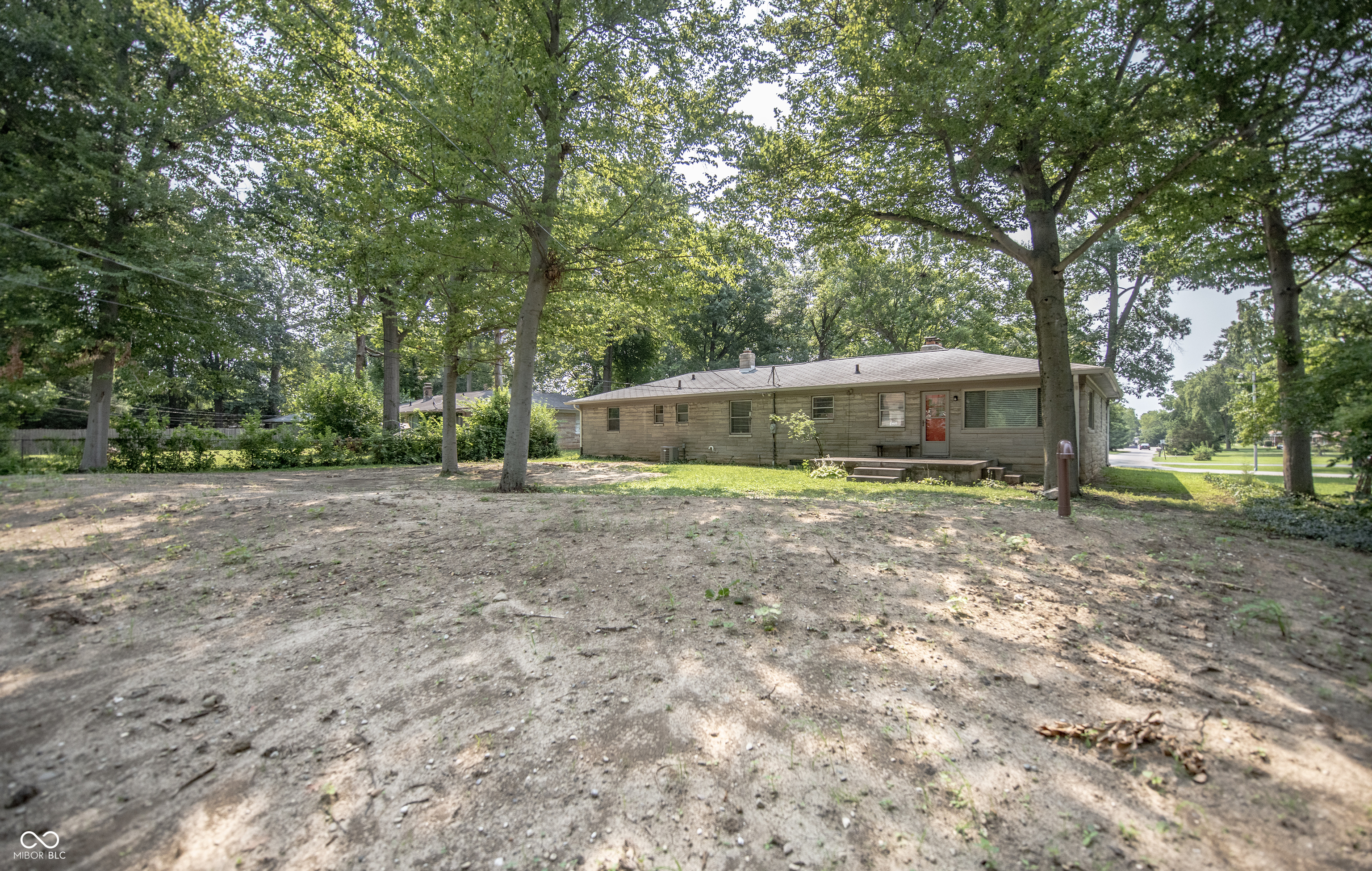 3rd image of 5502 Radnor Rd, Indianapolis, IN 46226 | MLS# 22119800