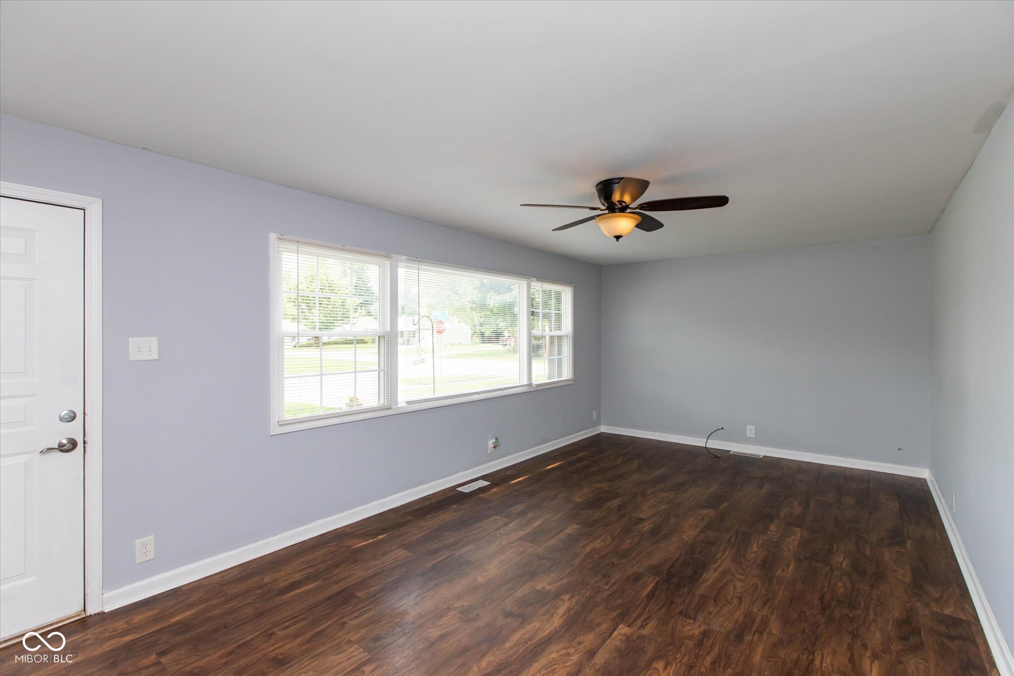 3rd image of 633 Gooseberry Ln, Greenwood, IN 46143 | MLS# 22119803