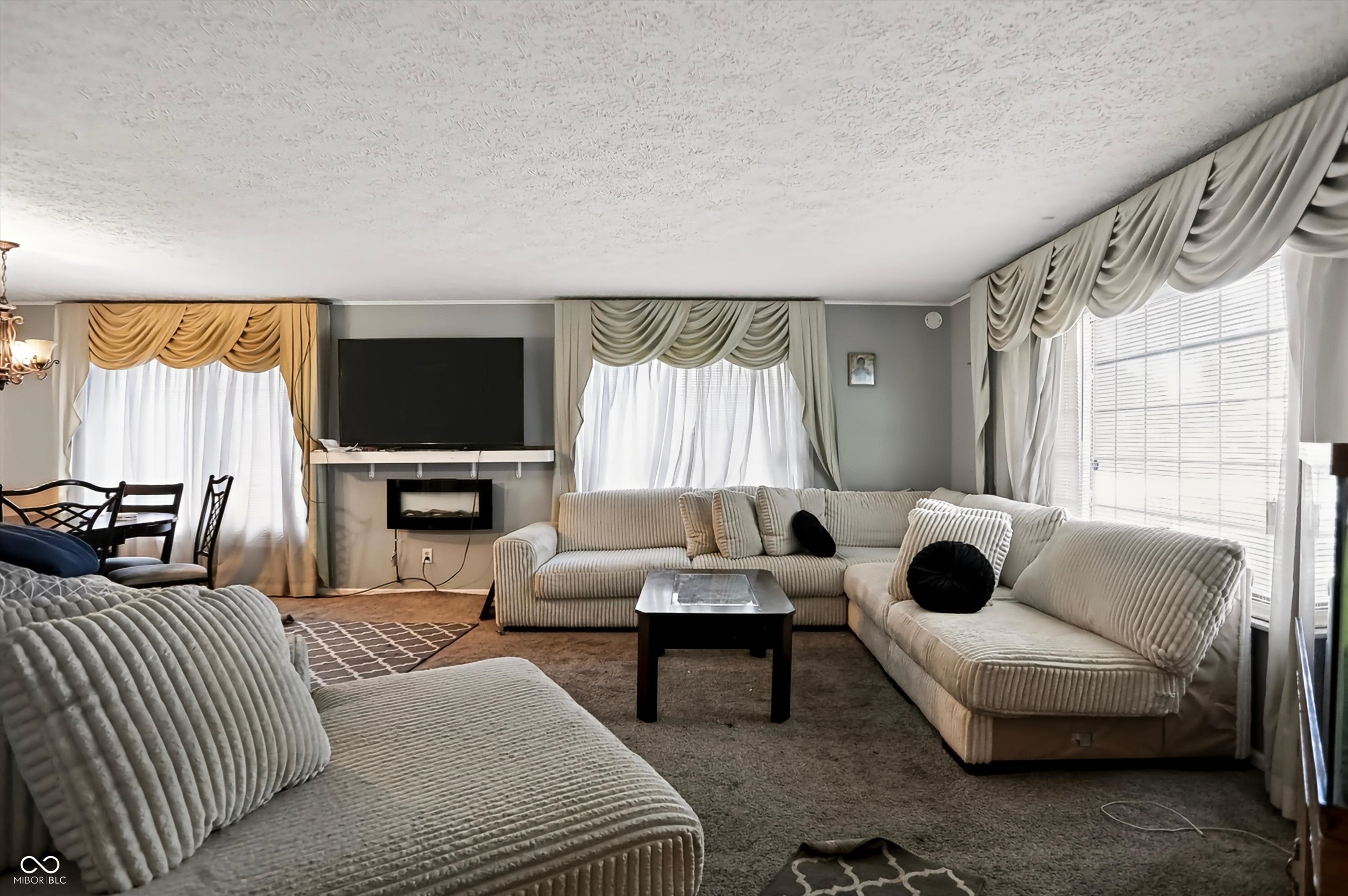 5th image of 2009 Caribbean Dr, Indianapolis, IN 46219 | MLS# 22120134