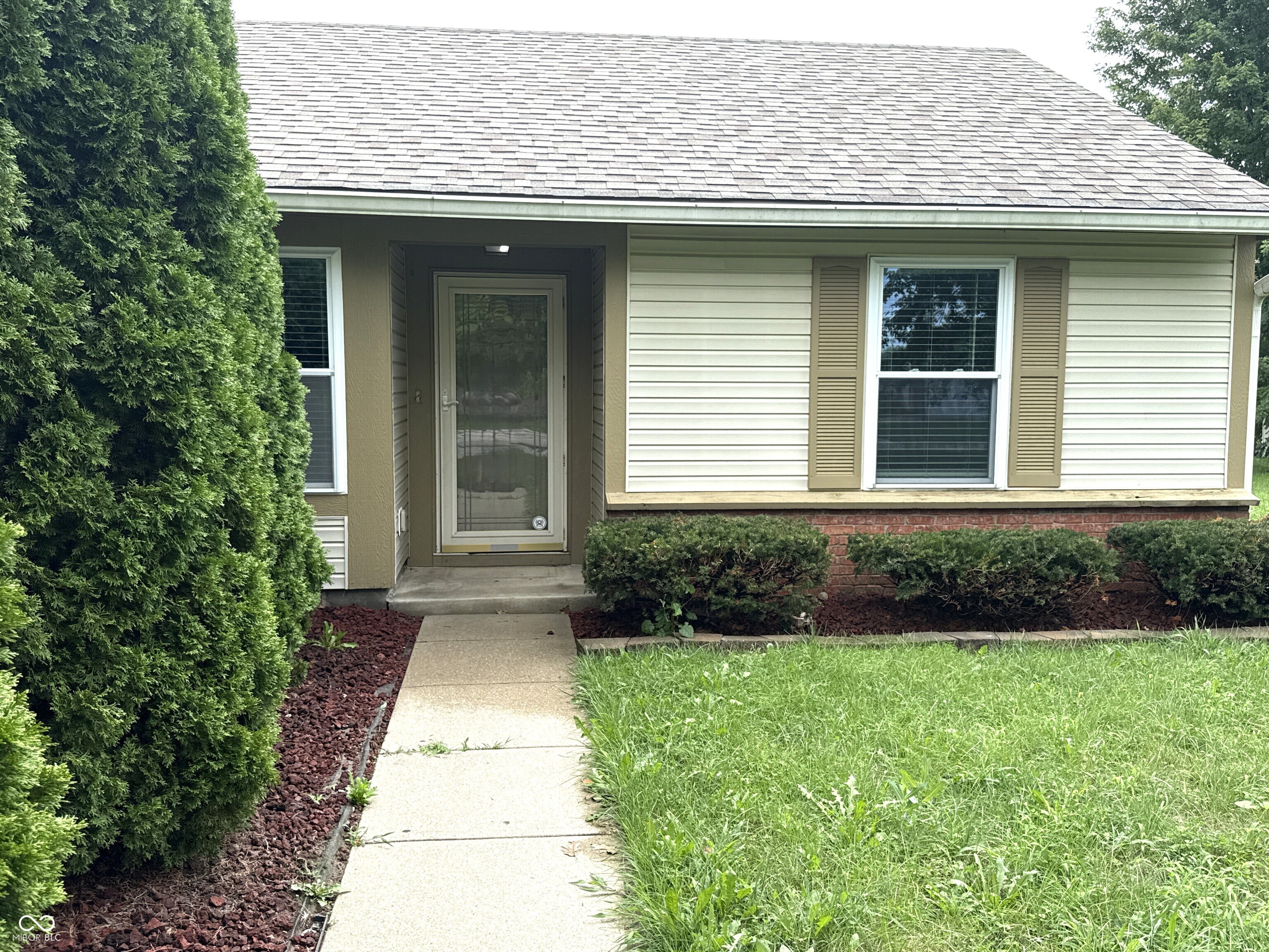 3rd image of 7318 Thornmill Ct, Avon, IN 46123 | MLS# 22120304