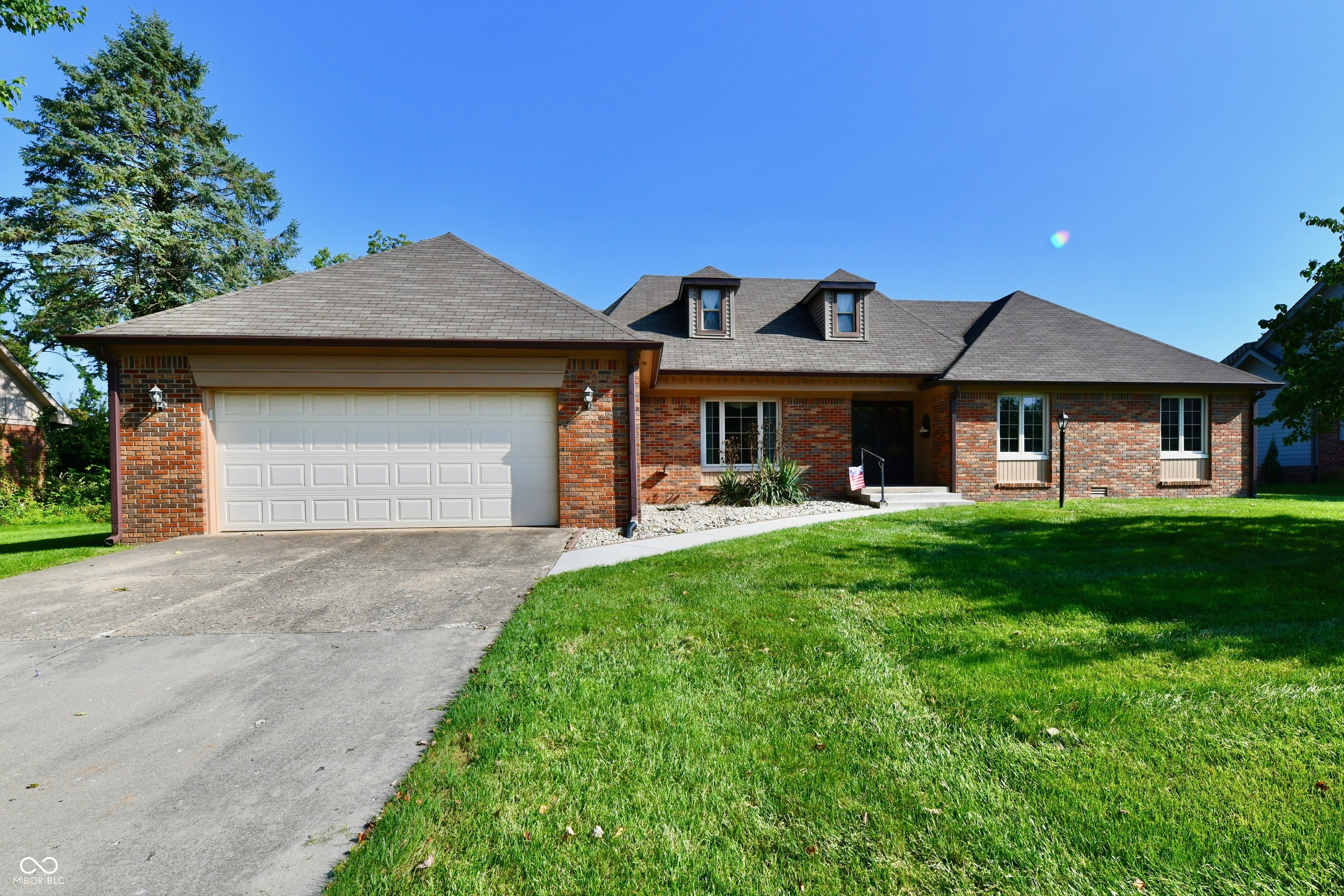 1st image of 3190 Greensview Dr, Greenwood, IN 46143 | MLS# 22121623