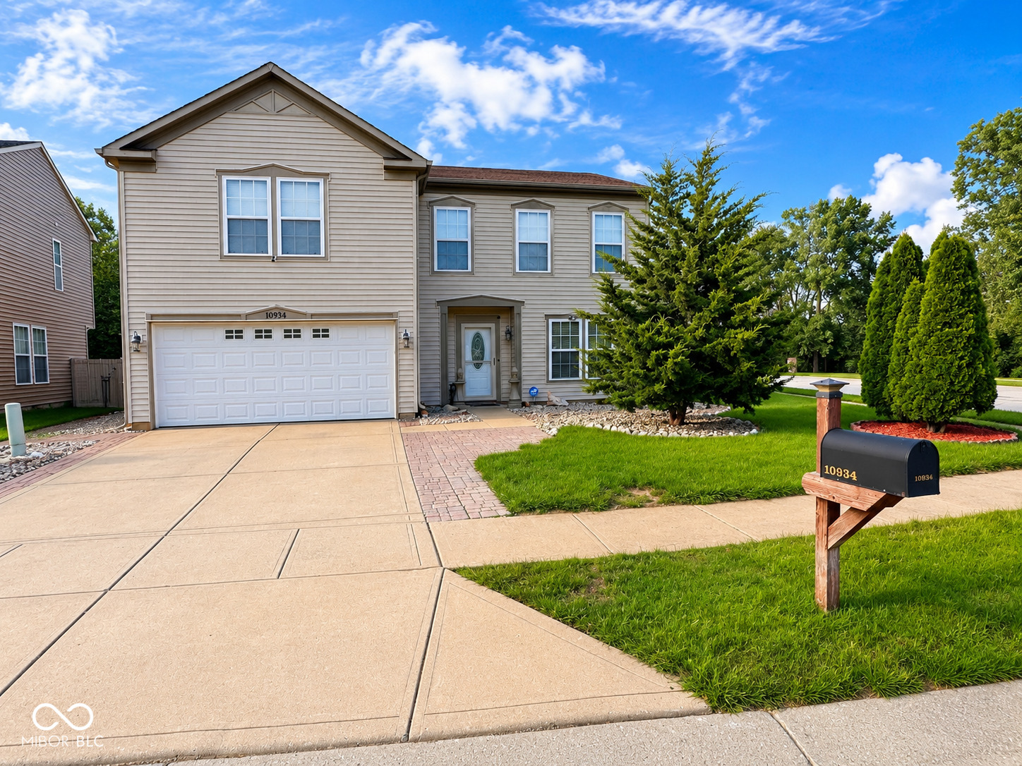 1st image of 10934 Cyrus Dr, Indianapolis, IN 46231 | MLS# 22121952