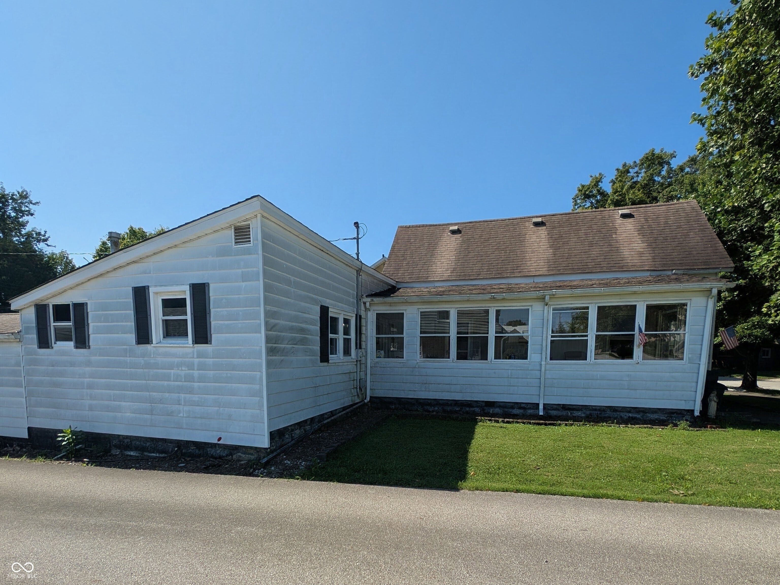 1st image of 121 S High St, Jamestown, IN 46147 | MLS# 22121974