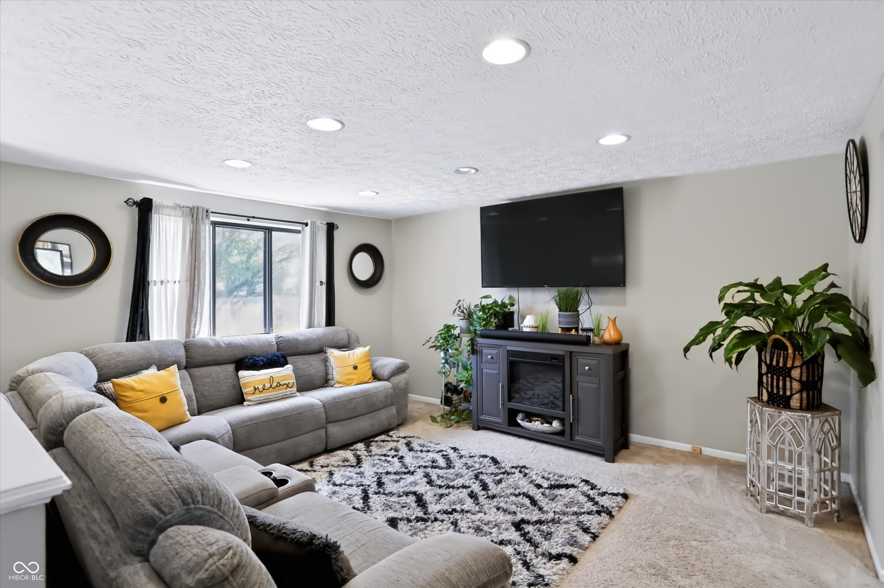 5th image of 4152 Oil Creek Dr, Indianapolis, IN 46268 | MLS# 22122055