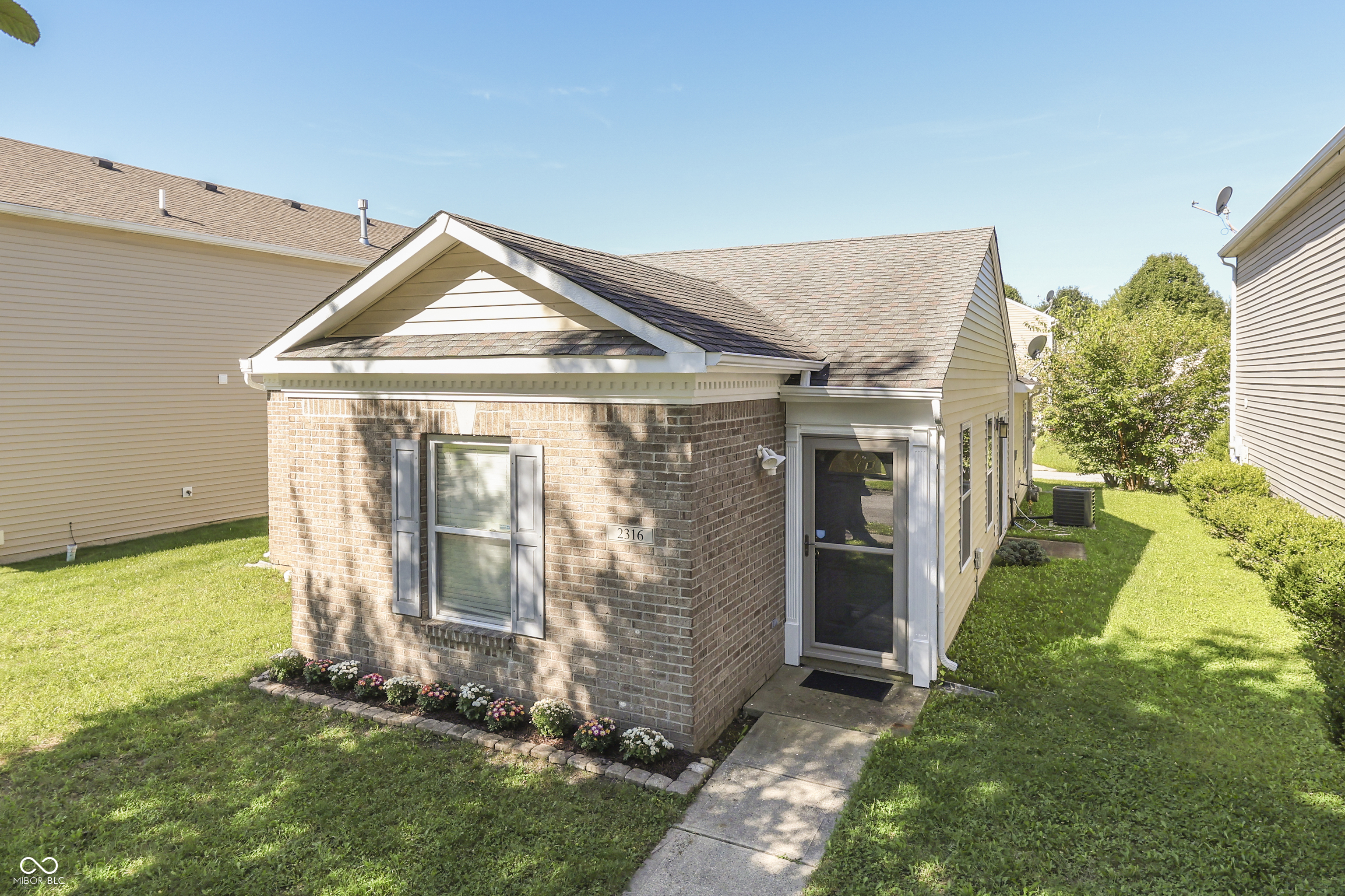 2nd image of 2316 Bristol Dr, Franklin, IN 46131 | MLS# 22122331