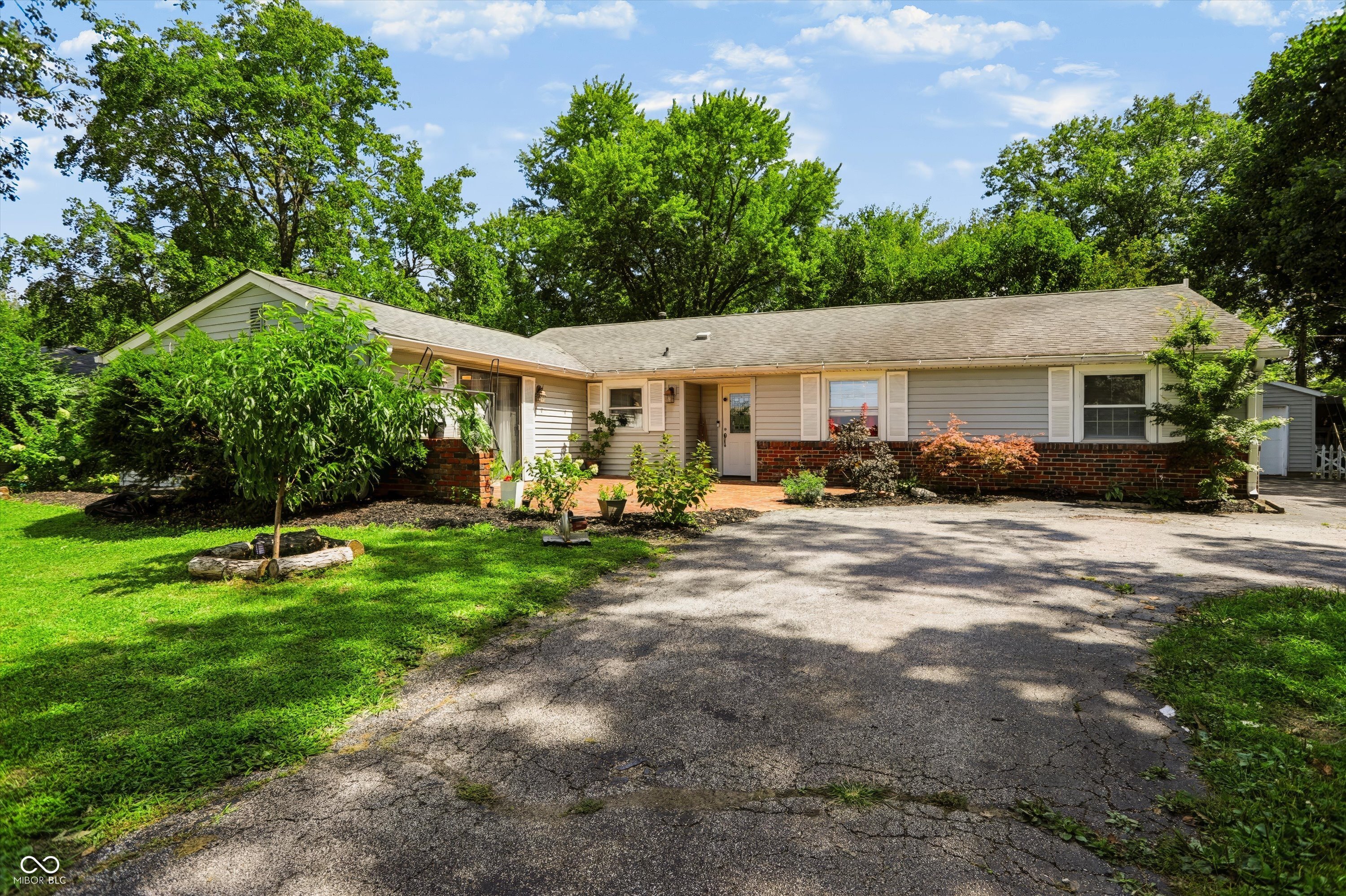 1st image of 7105 Hague Rd, Indianapolis, IN 46256 | MLS# 22122401
