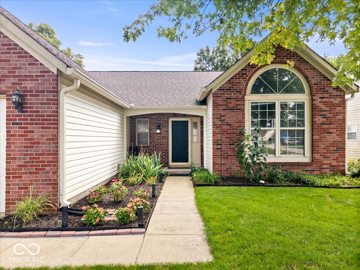 2nd image of 6035 Liverpool Ln, Indianapolis, IN 46236 | MLS# 22122514