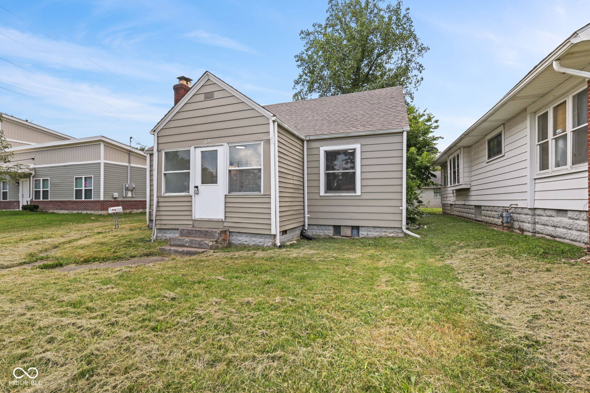 Photo 1 of Single family home for sale at 811 E Memorial Dr, Muncie, IN 47302 | MLS# 22123790 | Listing updated on 2026-09-06