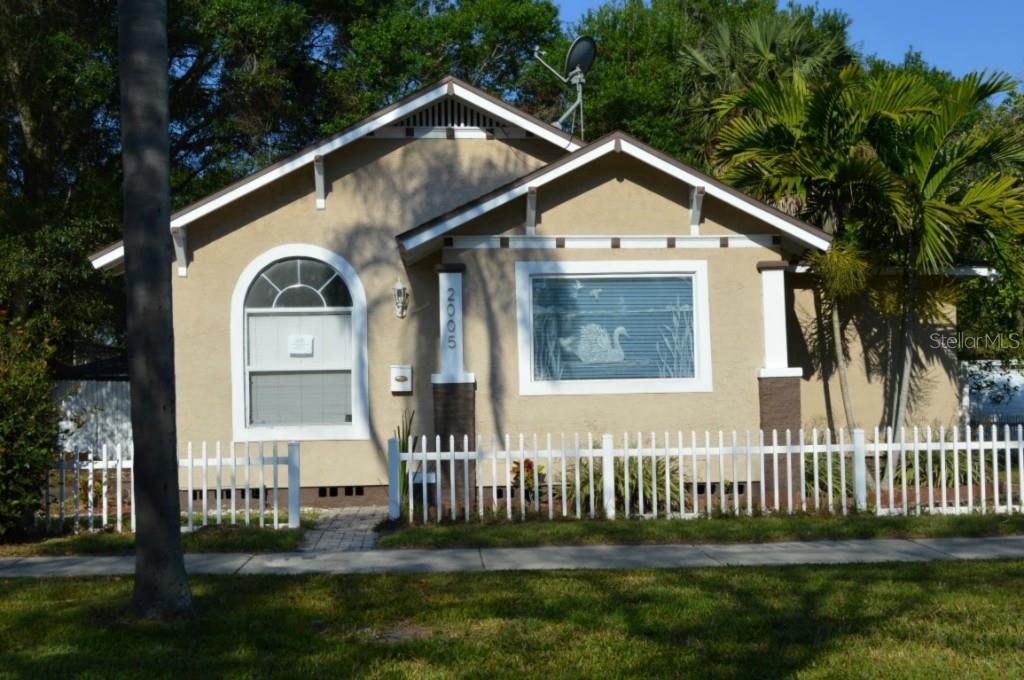 Homes for sale in Saint Petersburg, FL | 2005 3Rd St S, Saint Petersburg, FL 33705 | MLS# T2751438