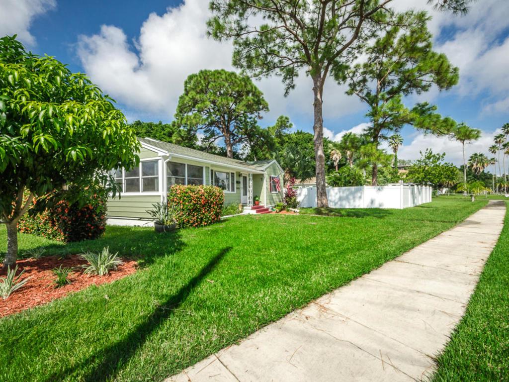 Homes for sale in Saint Petersburg, FL | 3600 Alabama Ave Ne, Saint Petersburg, FL 33703 | MLS# U7750649