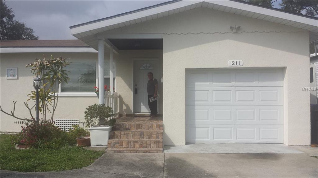 Homes for sale in Saint Petersburg, FL | 211 89Th Ave N, Saint Petersburg, FL 33702 | MLS# U7847345