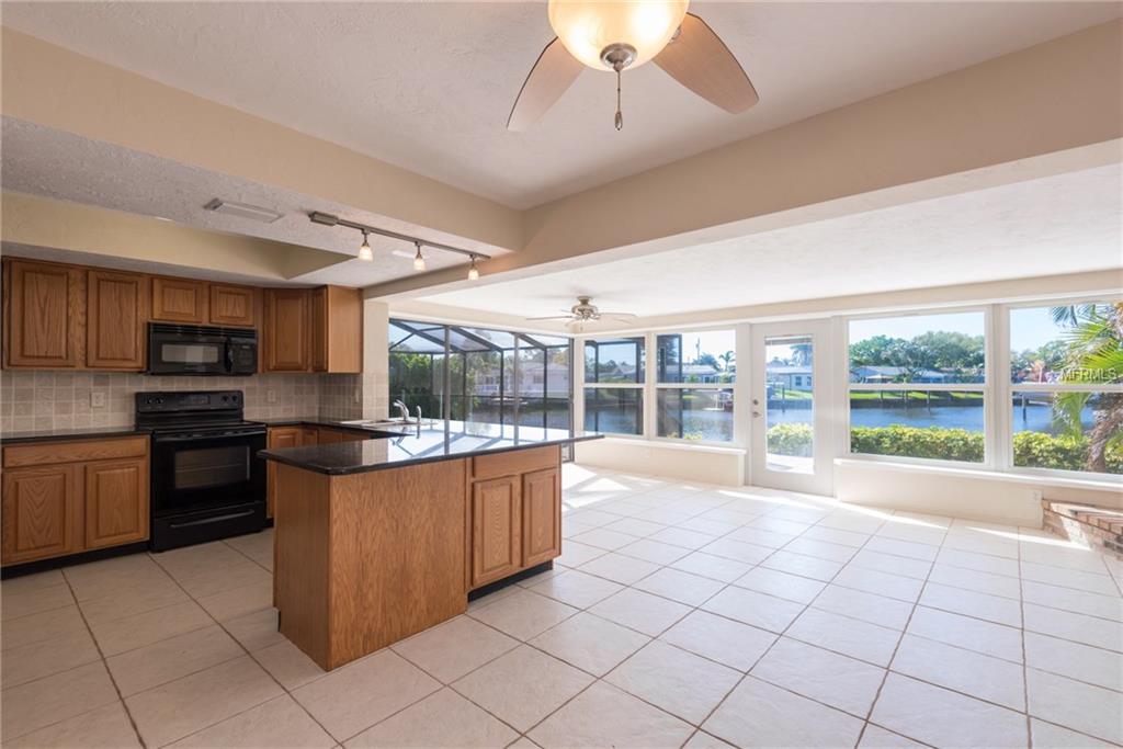 3rd image of 1482 51St Ave Ne, Saint Petersburg, FL 33703 | MLS# U7850708