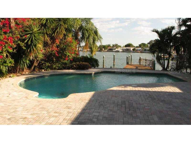 Homes for sale in Saint Petersburg, FL | 7905 9Th Ave S, Saint Petersburg, FL 33707 | MLS# U7565208