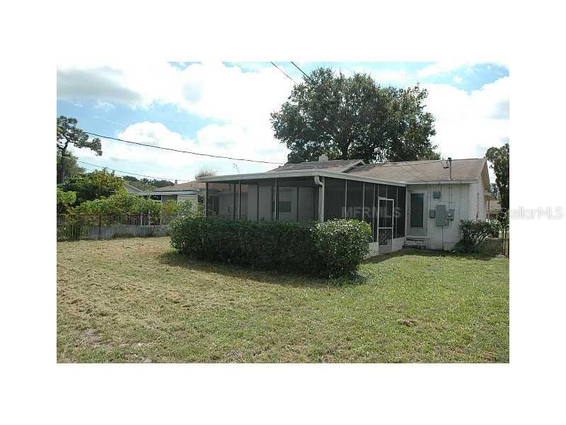 Photo 5 of Single Family Residence at 3145 32Nd Ave N, Saint Petersburg, FL 33713 | MLS# U7571990 |  | Sold on 2013-04-30