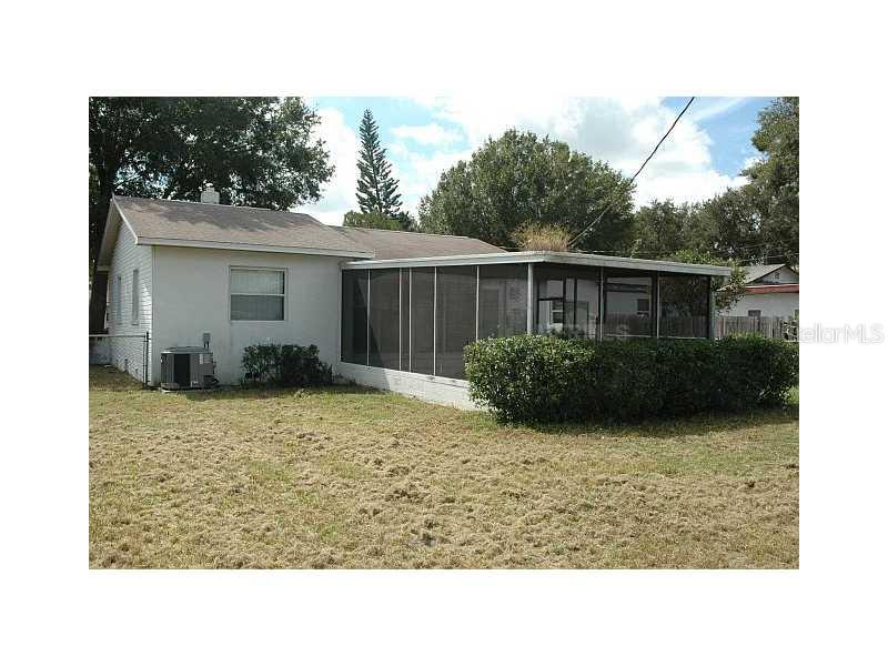 Photo 4 of Single Family Residence at 3145 32Nd Ave N, Saint Petersburg, FL 33713 | MLS# U7571990 |  | Sold on 2013-04-30