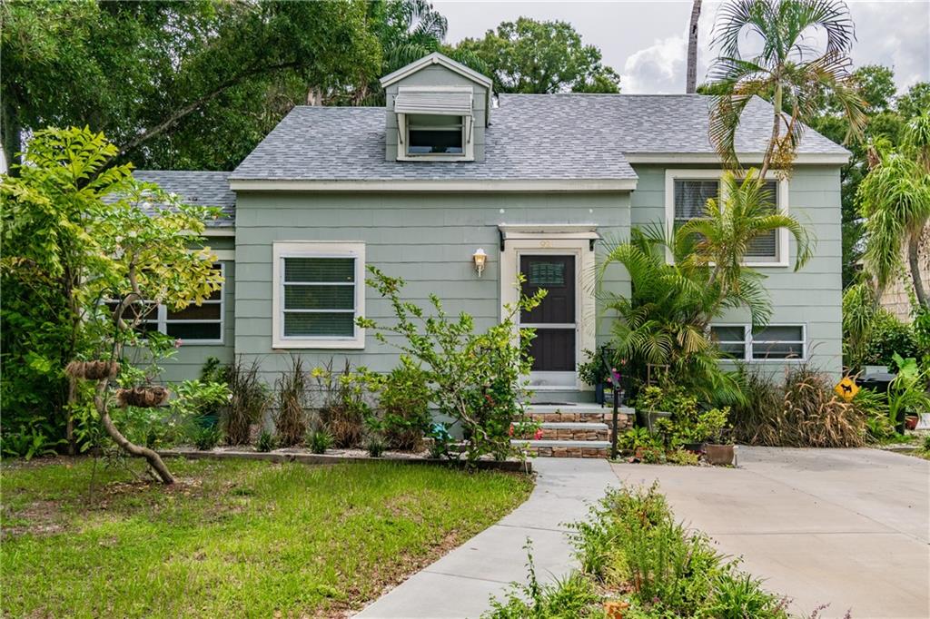 1st image of 926 29Th St N, Saint Petersburg, FL 33713 | MLS# T3190133