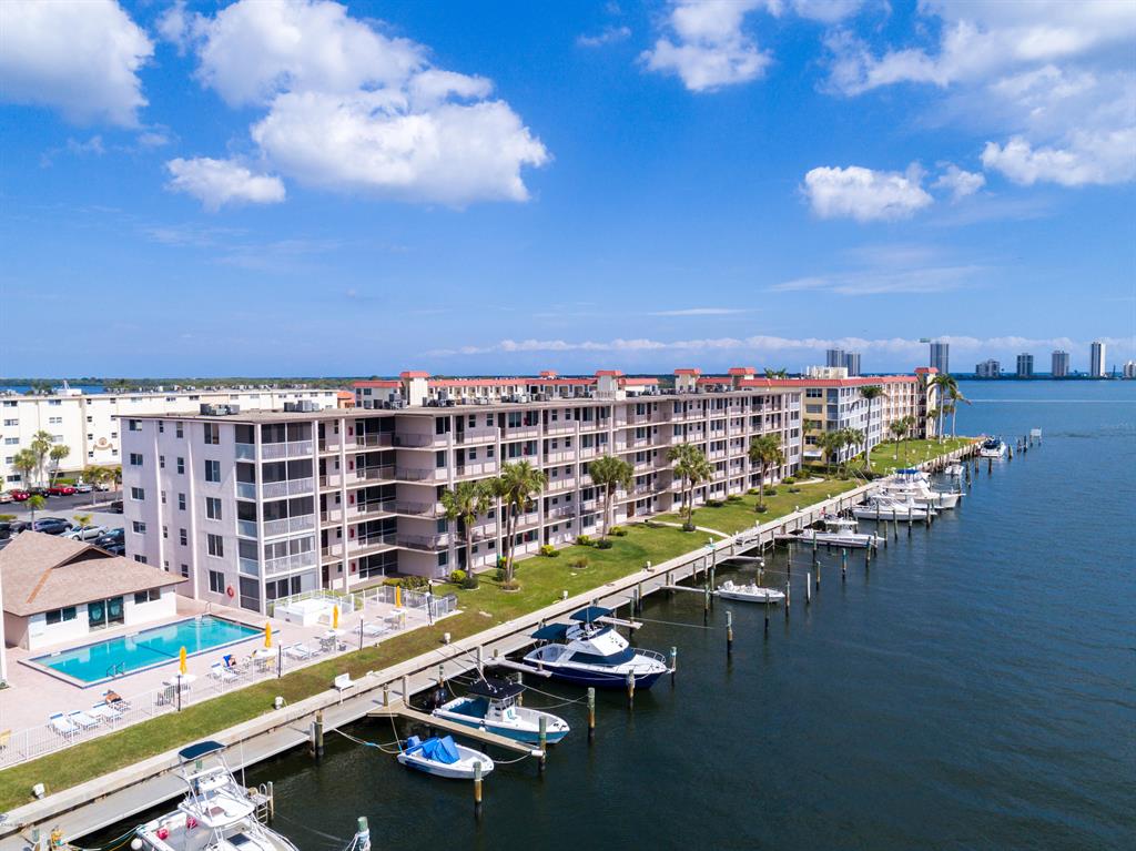 2nd image of 104 Paradise Harbour Blvd #501, North Palm Beach, FL 33408 | MLS# OM531335