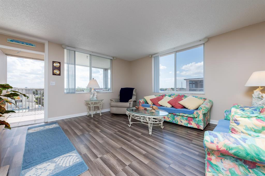 4th image of 104 Paradise Harbour Blvd #501, North Palm Beach, FL 33408 | MLS# OM531335