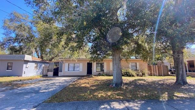 1st image of 1015 Emeralda Rd, Orlando, FL 32808 | MLS# O5845082