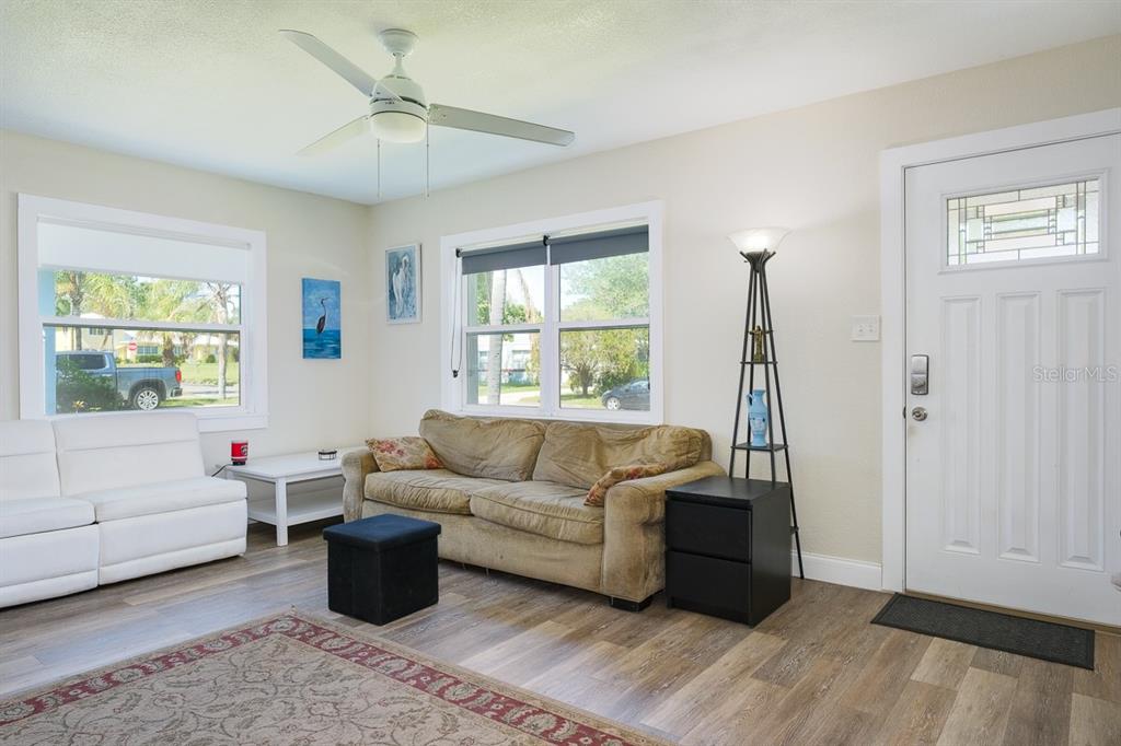 Homes for sale in Saint Petersburg, FL | 2625 19Th St S, Saint Petersburg, FL 33712 | MLS# U8121364