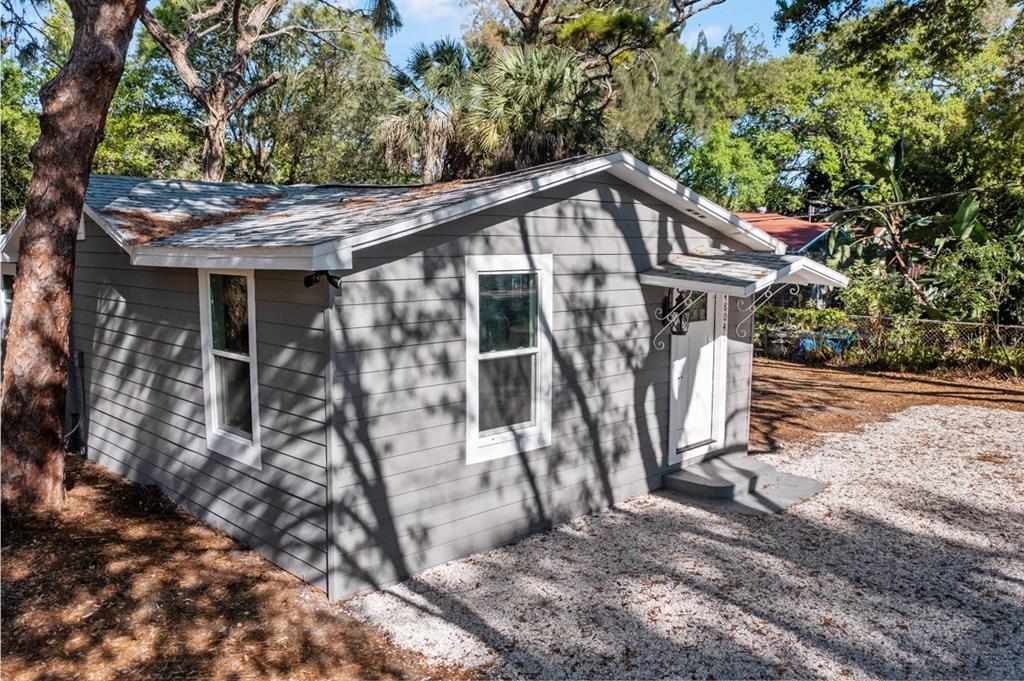 3rd image of 4804 71St St N, Saint Petersburg, FL 33709 | MLS# U8156532